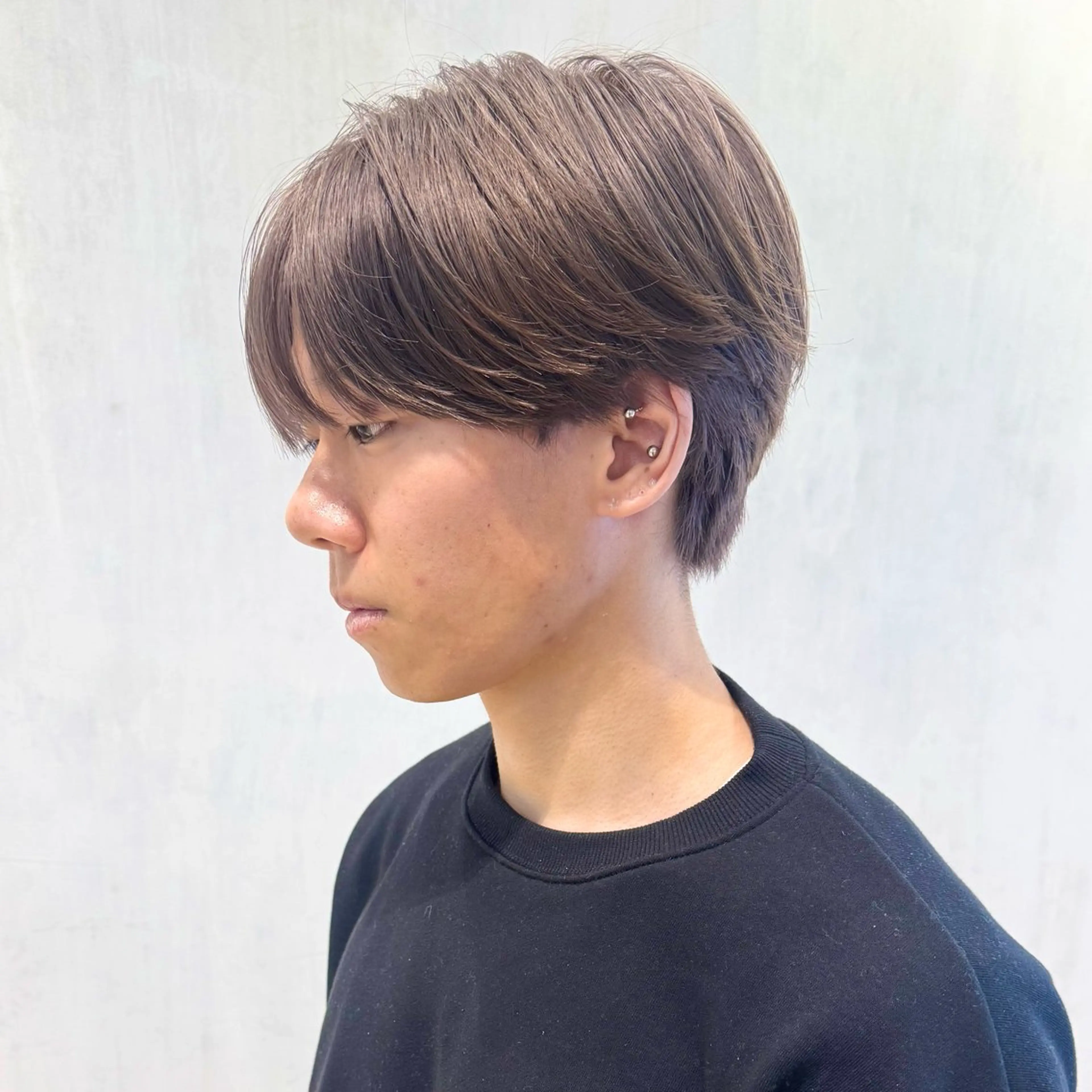 カラー メンズ メンズブリーチ メンズハイトーン ベージュカラー ブリーチ ケアブリーチ カット ヘアカラー メンズパーマ/フェ ザーパーマ/古川晴輝のヘアスタイル