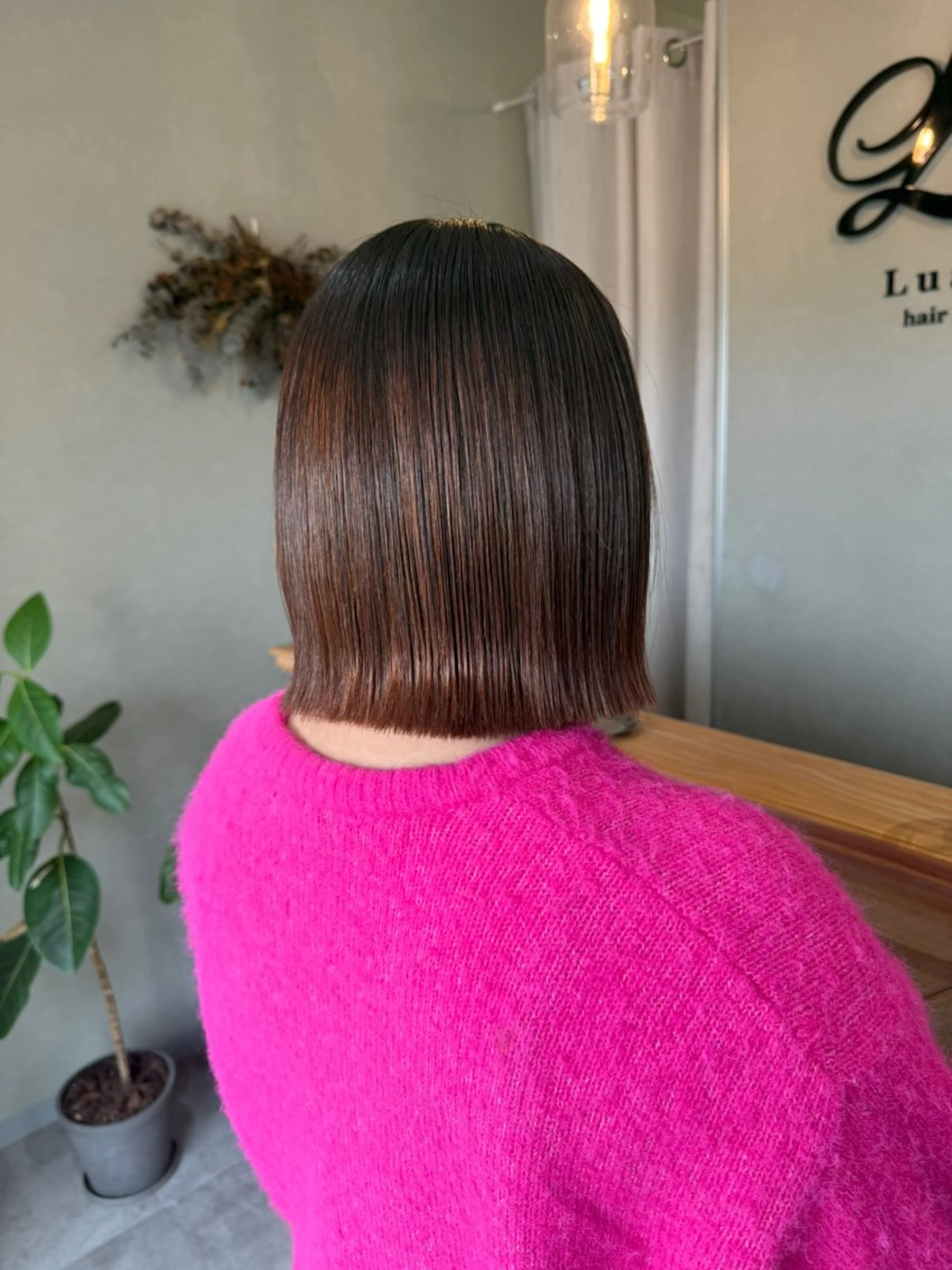 ショート 切りっぱなしボブ ボブ 縮毛矯正 カット 縮毛矯正 トリートメント HIYORI / luanaのヘアスタイル