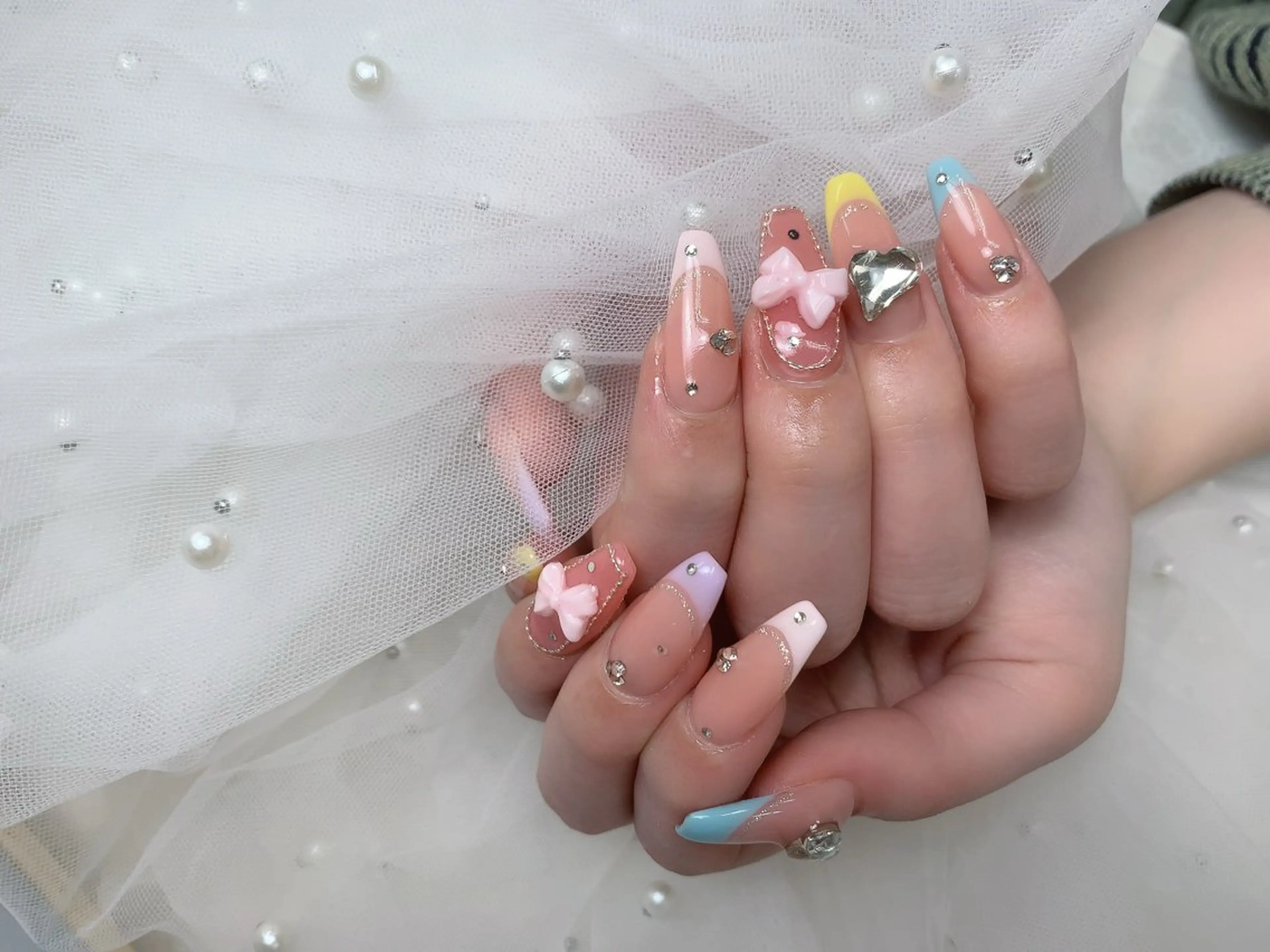 ネイル Miouミオン ネイルサロンのネイルデザイン