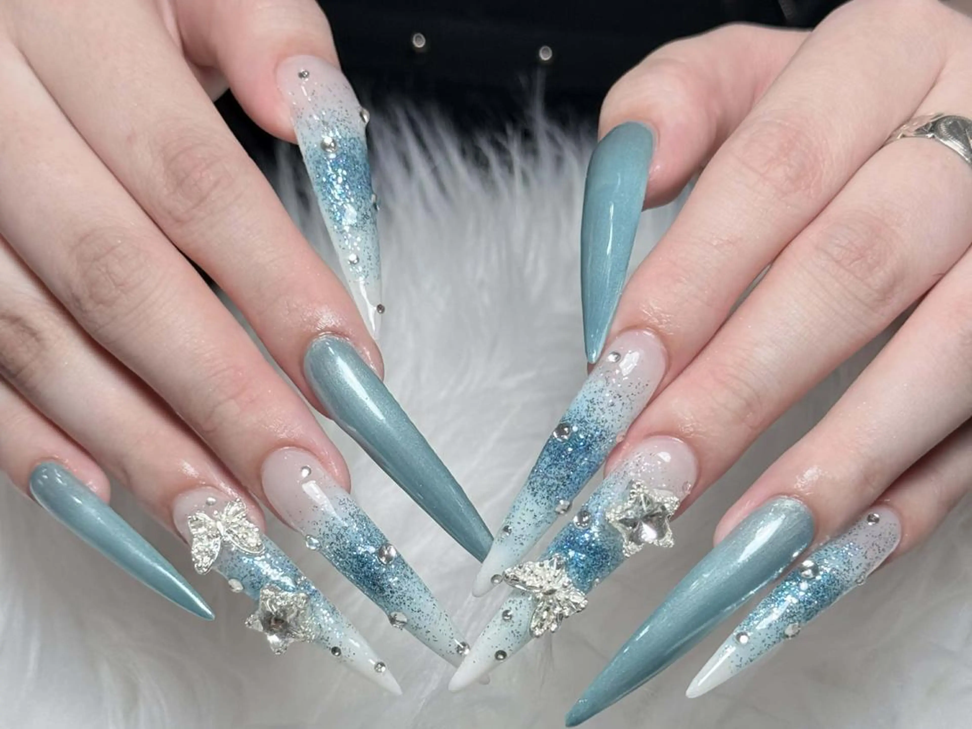ネイル チークネイル クリアネイル ガーリー キラキラネイル 韓国ネイル ハンドネイル YUNA Belle Nail 池袋のネイルデザイン