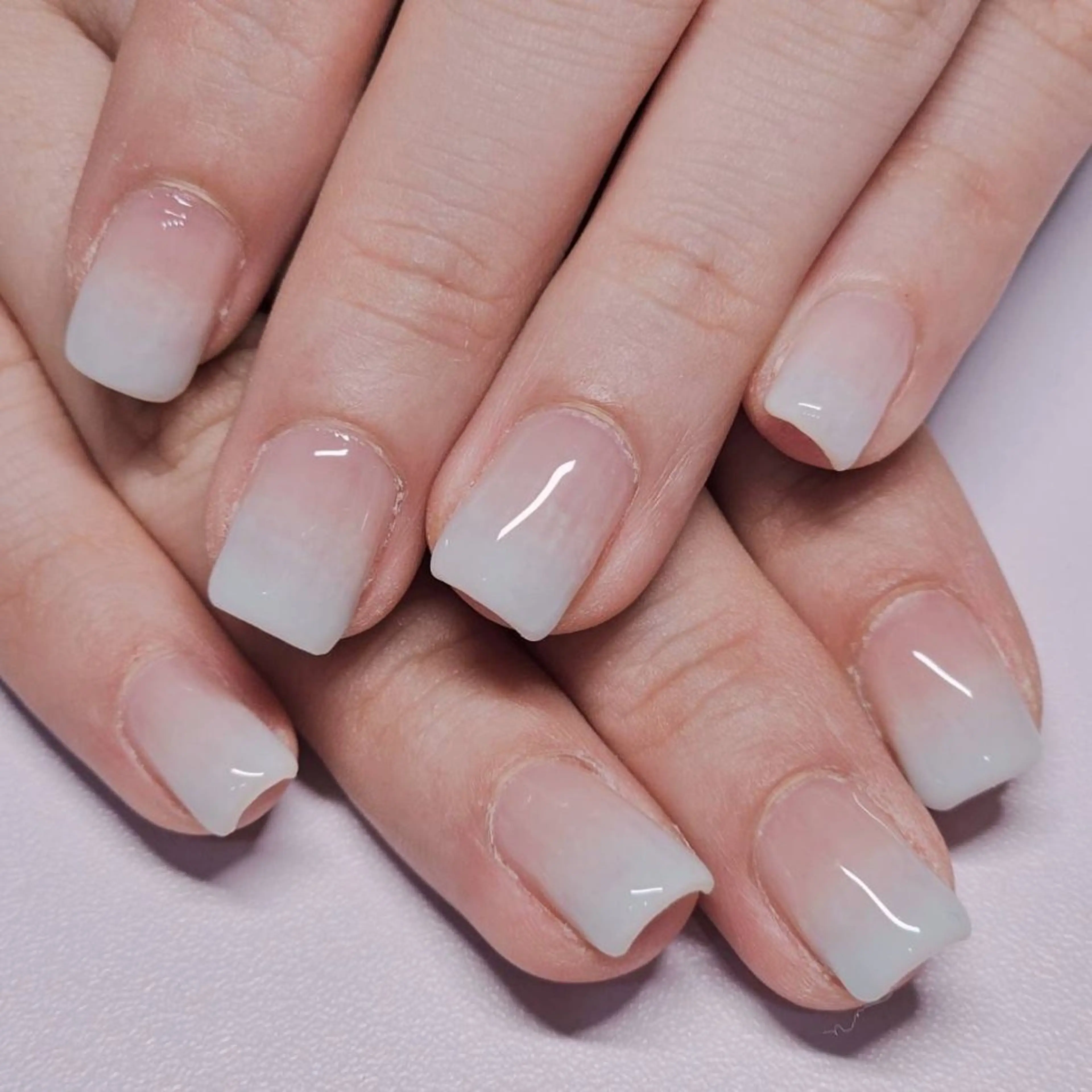 ネイル ブルー グラデーション パステルネイル ハンドネイル よしだ ひろきのネイルデザイン