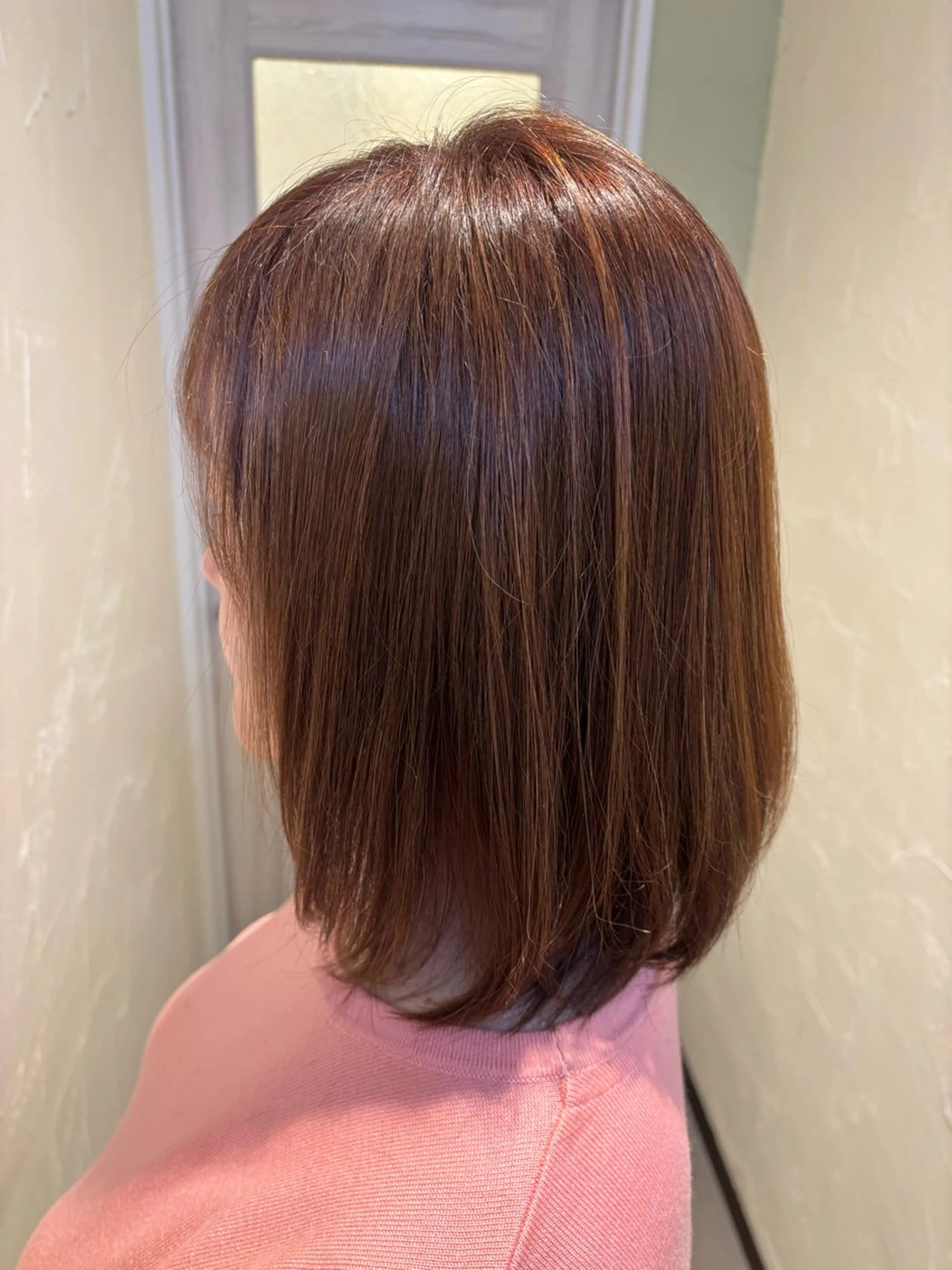 ミディアム カラー 野崎 恵美のヘアスタイル