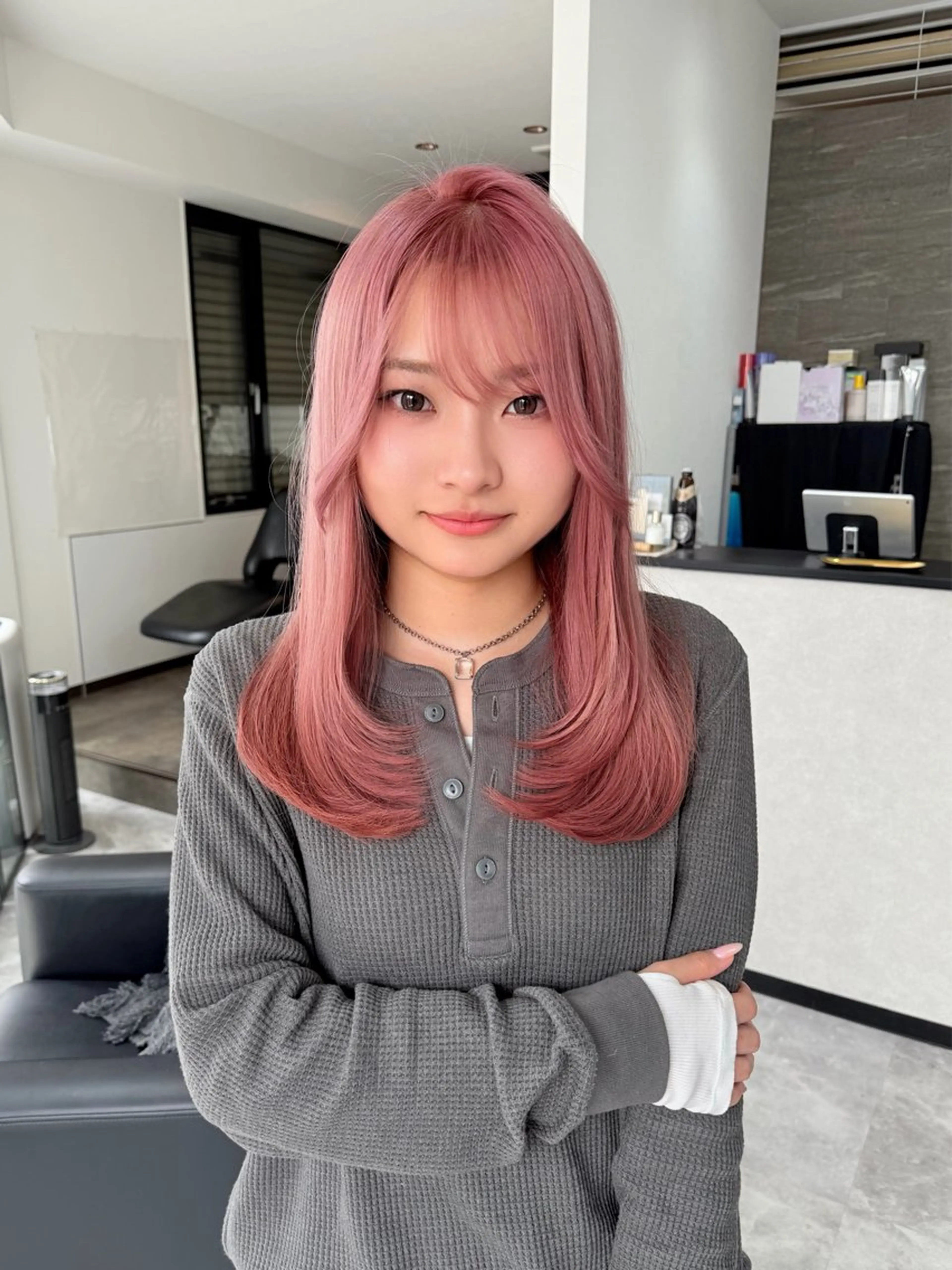 ミディアム ヘアカラー トリートメント 🦖JIN HAIR DESIGN🦖のヘアスタイル