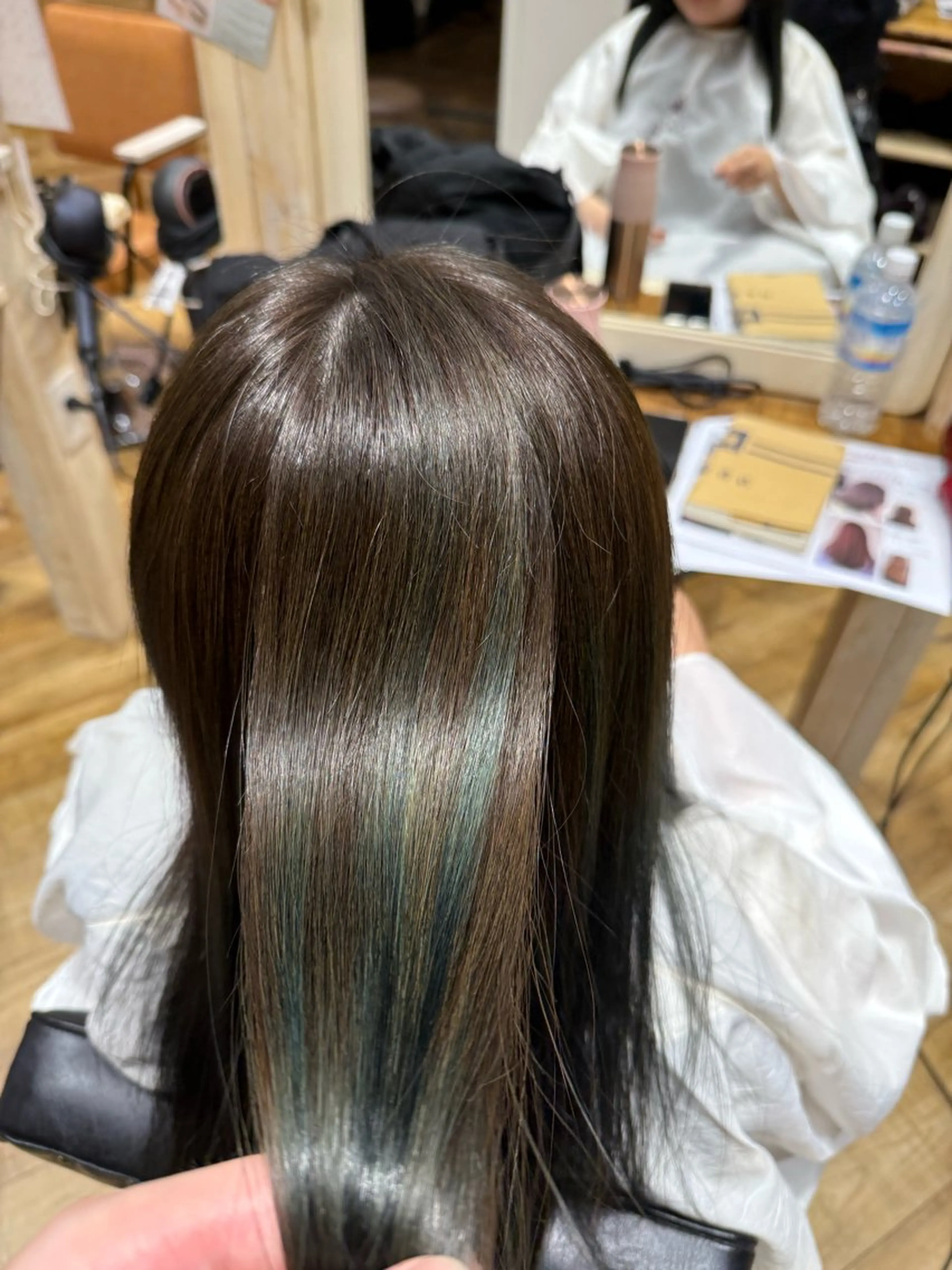 ミディアム カラー 辻　メンズカット ハイライトカラーのヘアスタイル