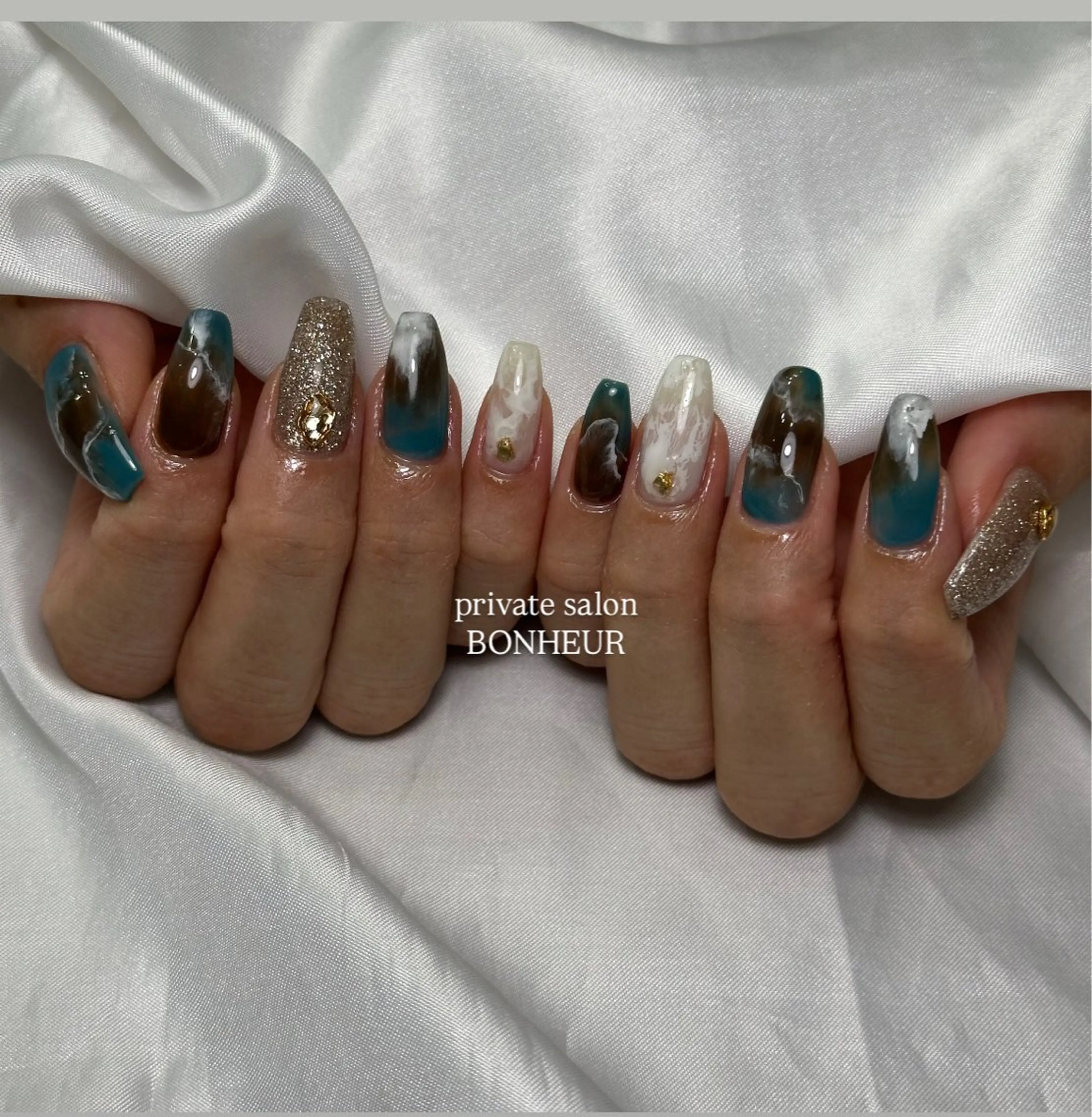 ネイル ハンドネイル BONHEUR Annaのネイルデザイン