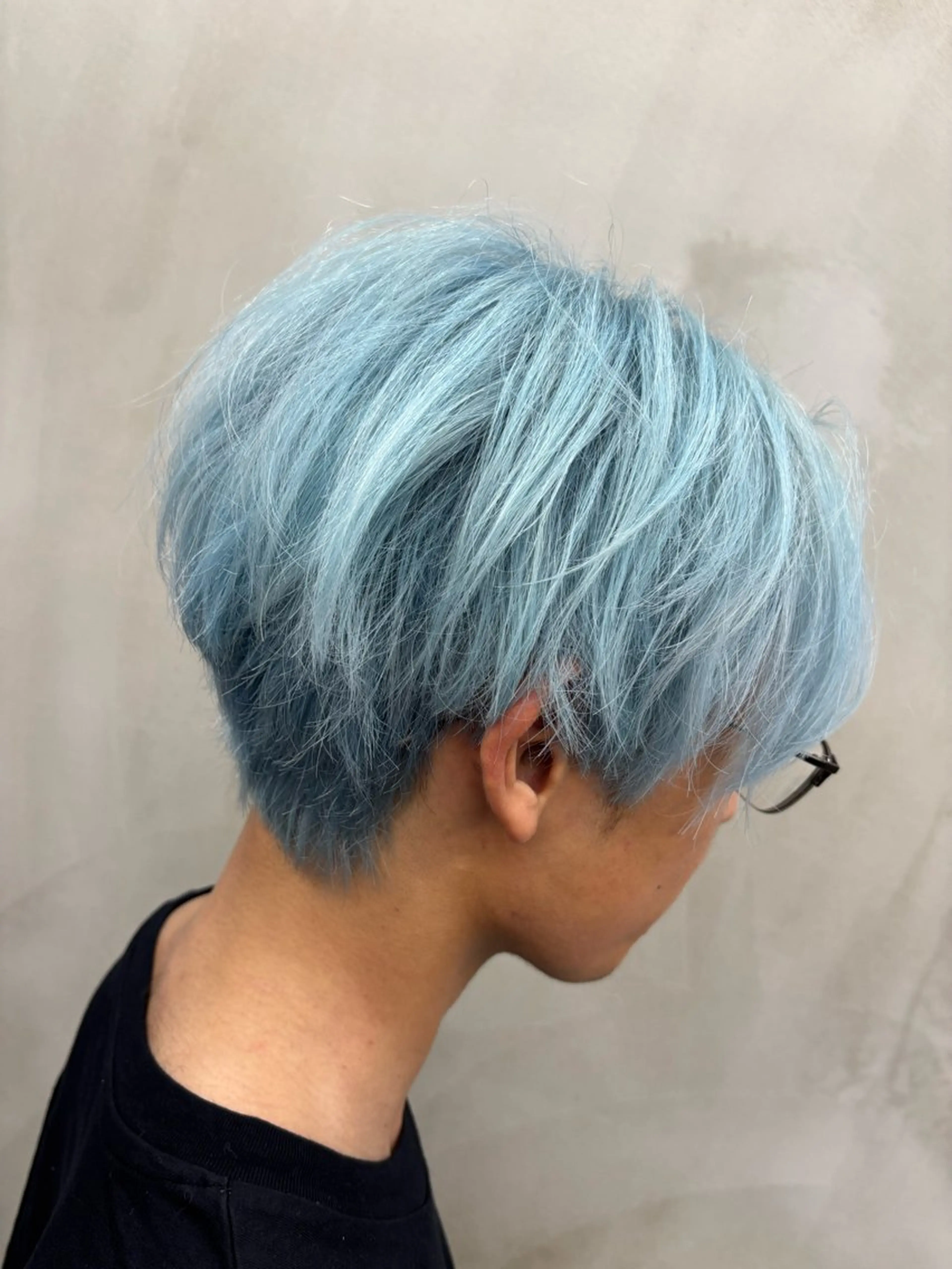 カラー メンズ ブルーカラー 大谷 杏菜のヘアスタイル