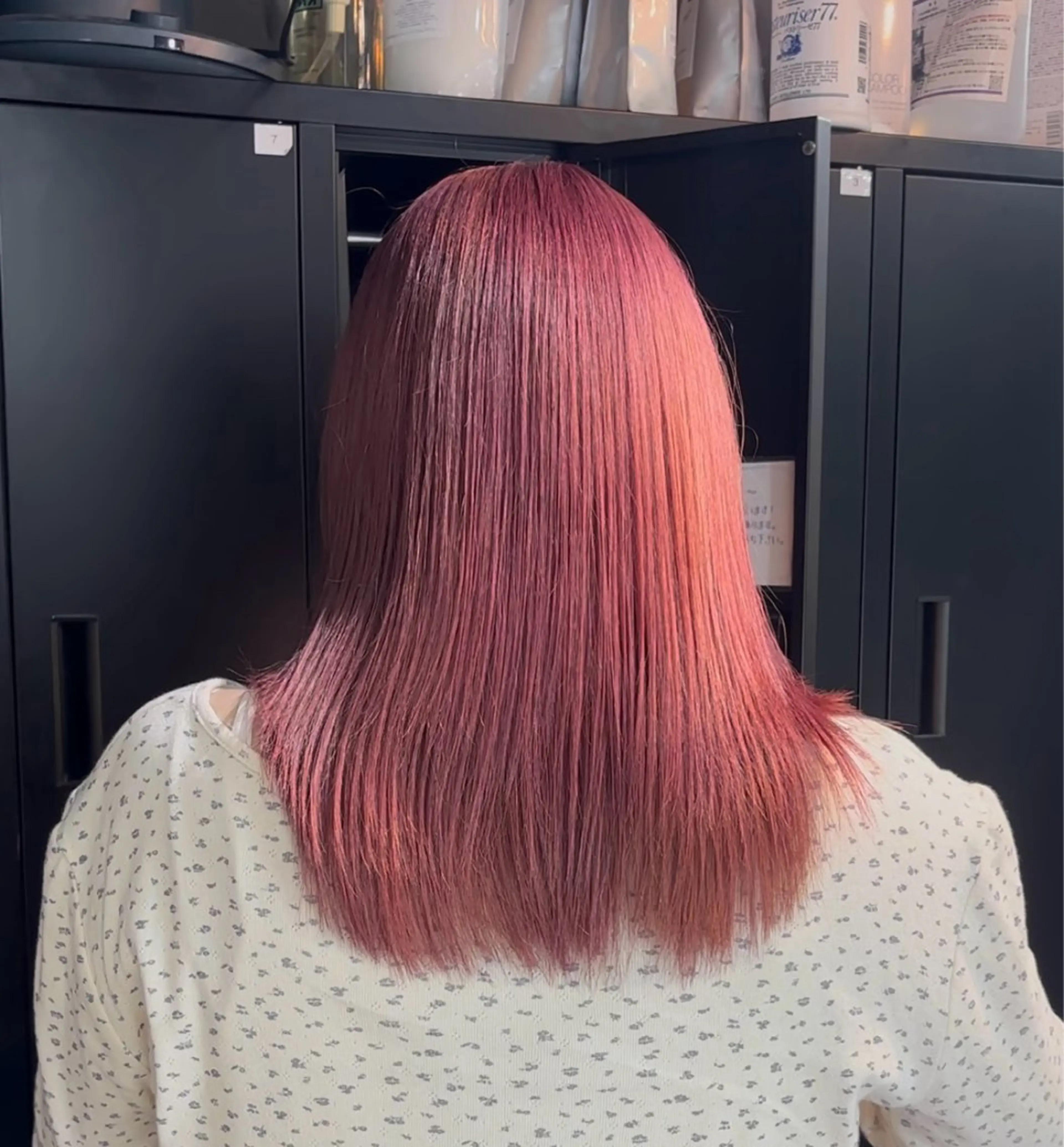 カラー メンズ ピンクカラー ヘアカラー トリートメント 落ちる黒 森崎雄斗のヘアスタイル