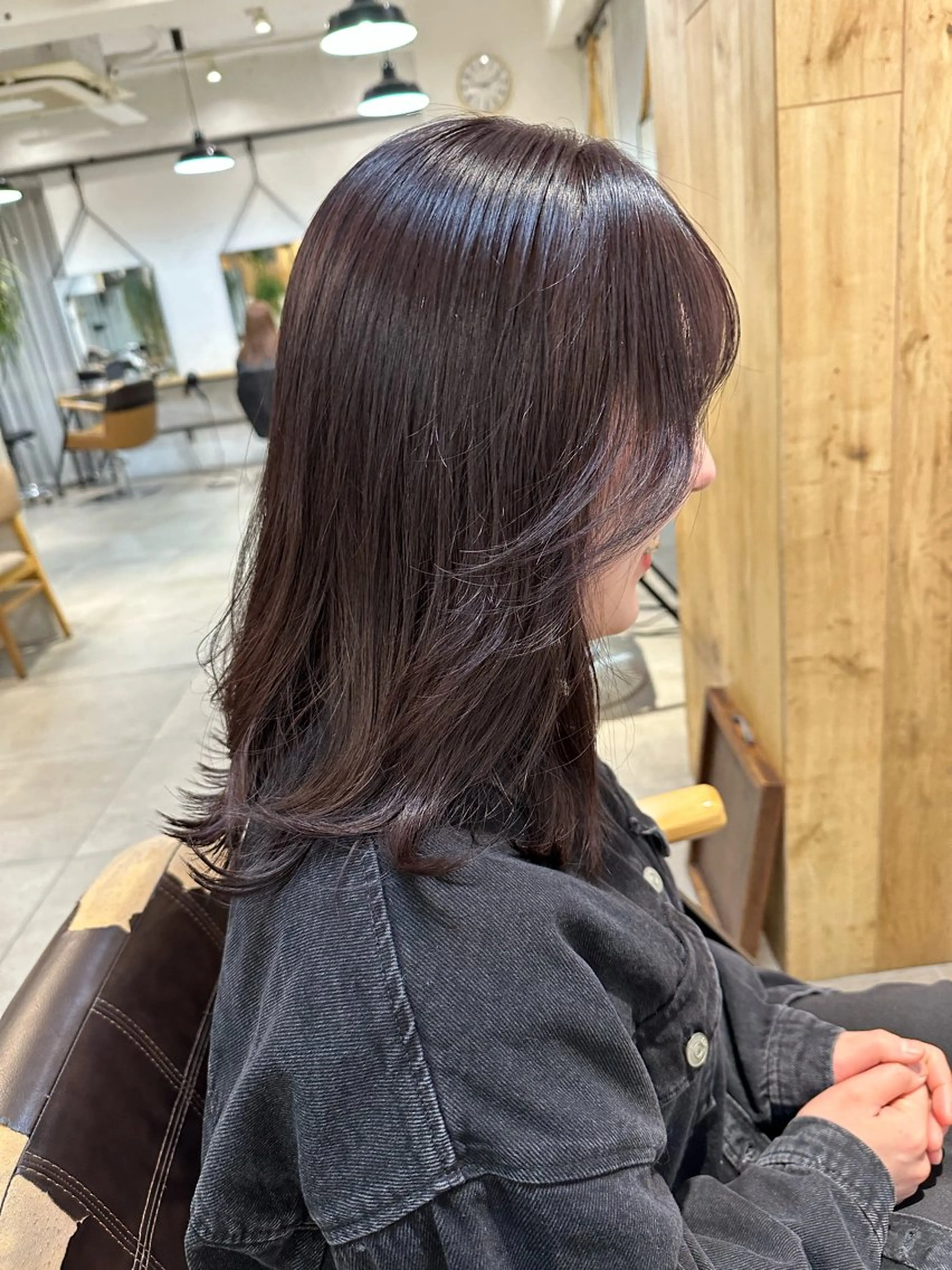 ミディアム カラー ブリーチ 透明感カラー ラベンダーカラー ブリーチなしカラー 縮毛矯正 カット ヘアカラー トリートメント ヘッドスパ 縮毛矯正/透け感 カラー🎀♡mariのヘアスタイル