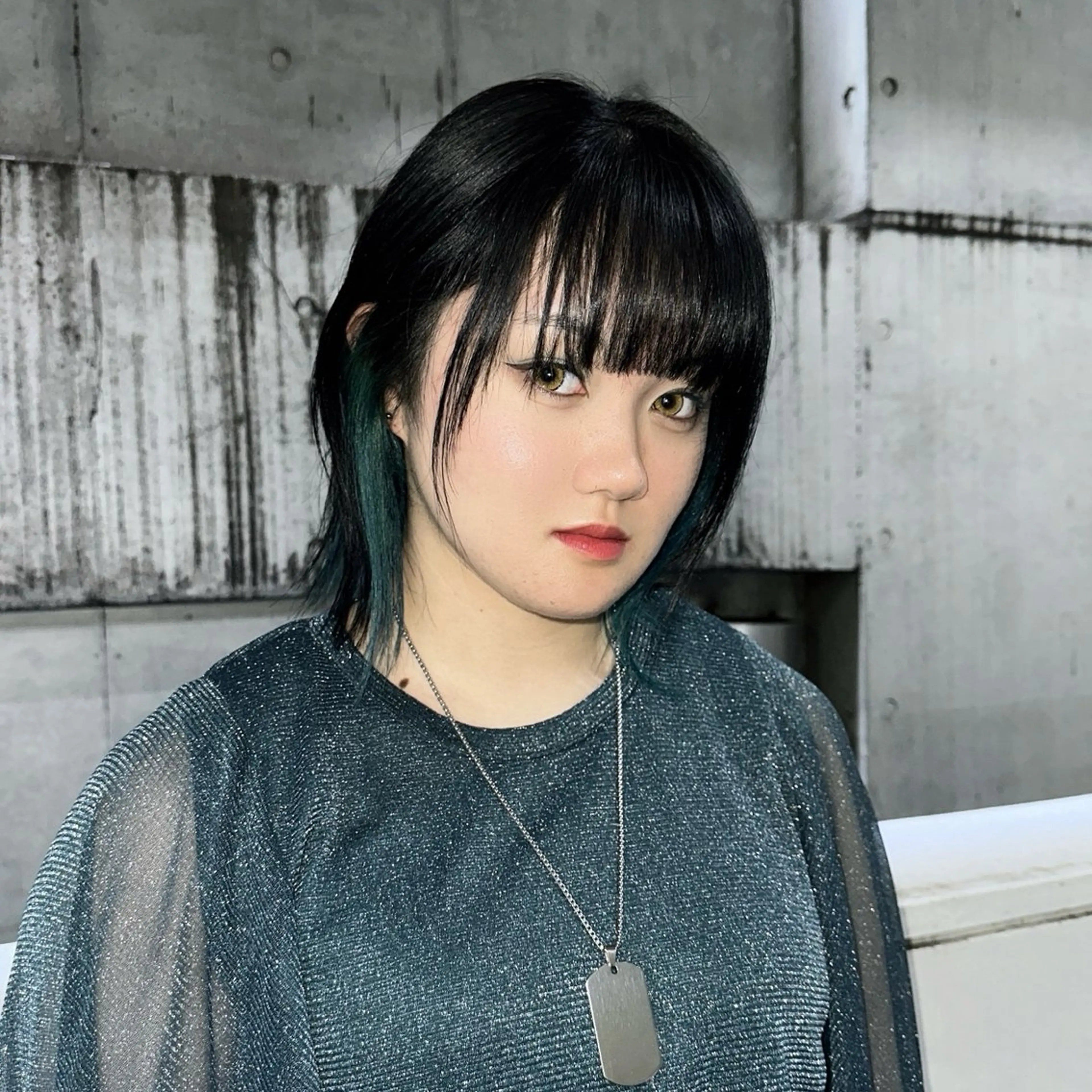 ミディアム カラー ヘアカラー ハイトーン/ウルフ /エクステ/ましろのヘアスタイル