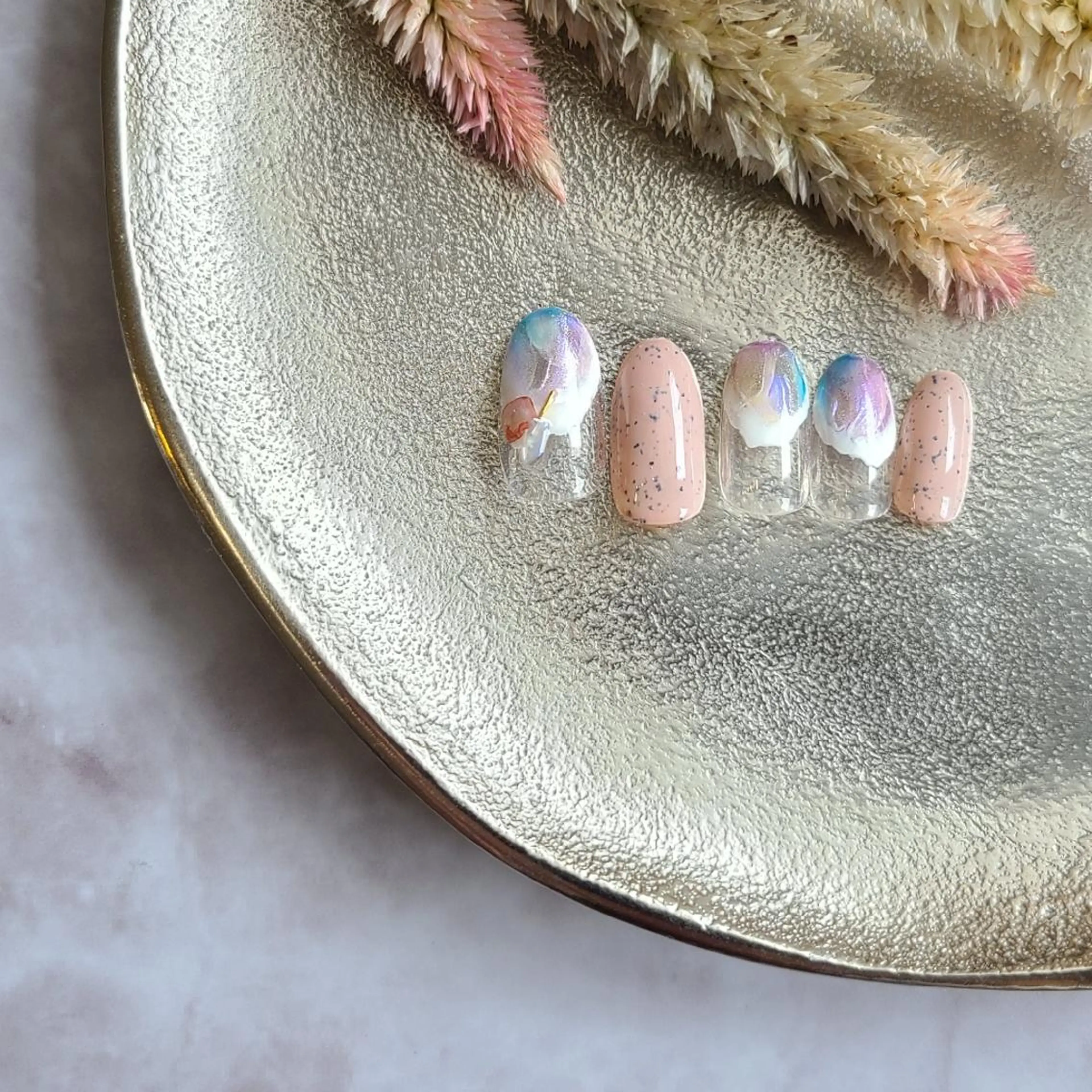 ネイル オーロラネイル ニュアンスネイル ハンドネイル NOGUCHI  KANAのネイルデザイン