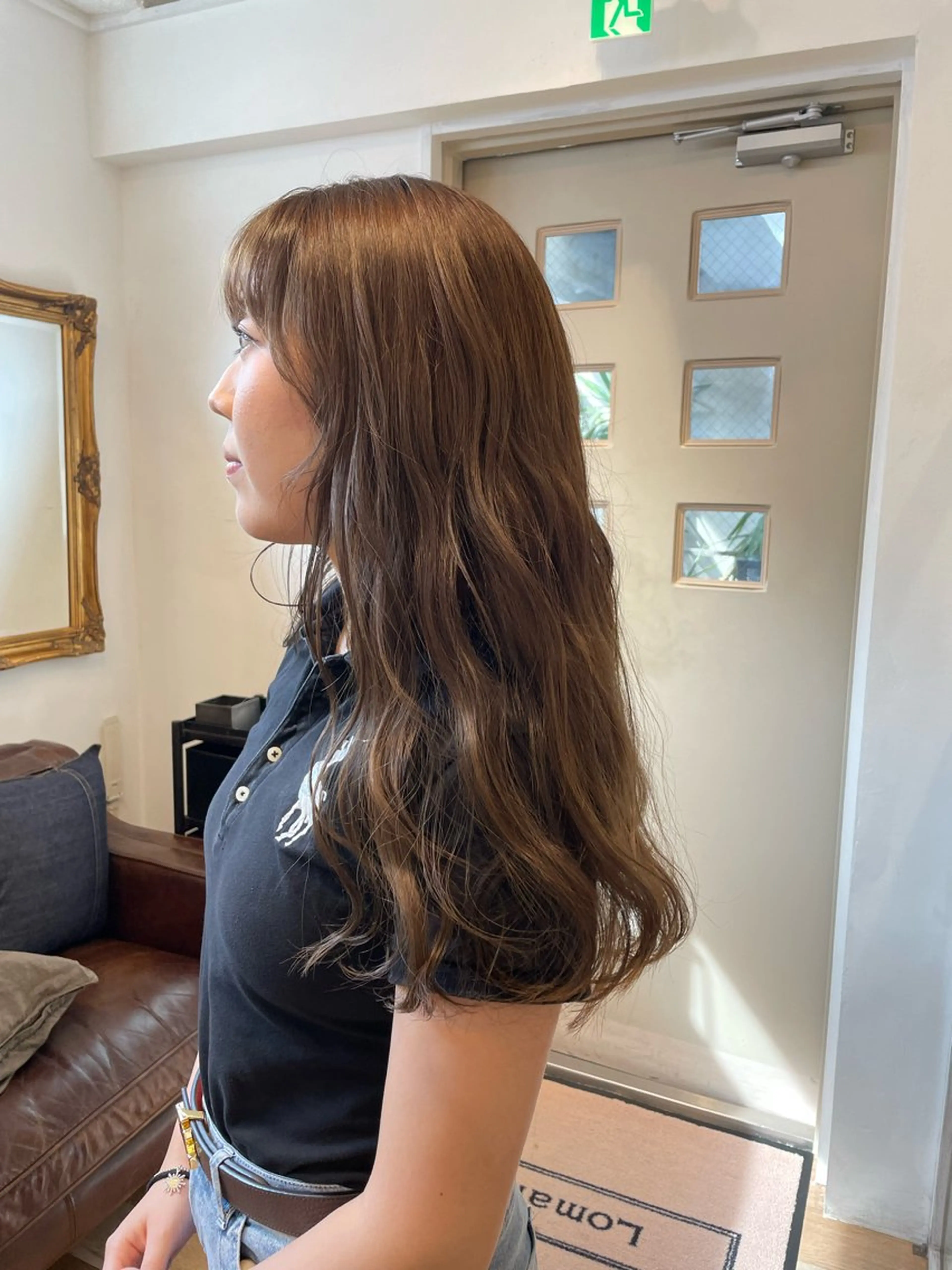 ロング カラー ミルクティー× グレージュMOMOのヘアスタイル