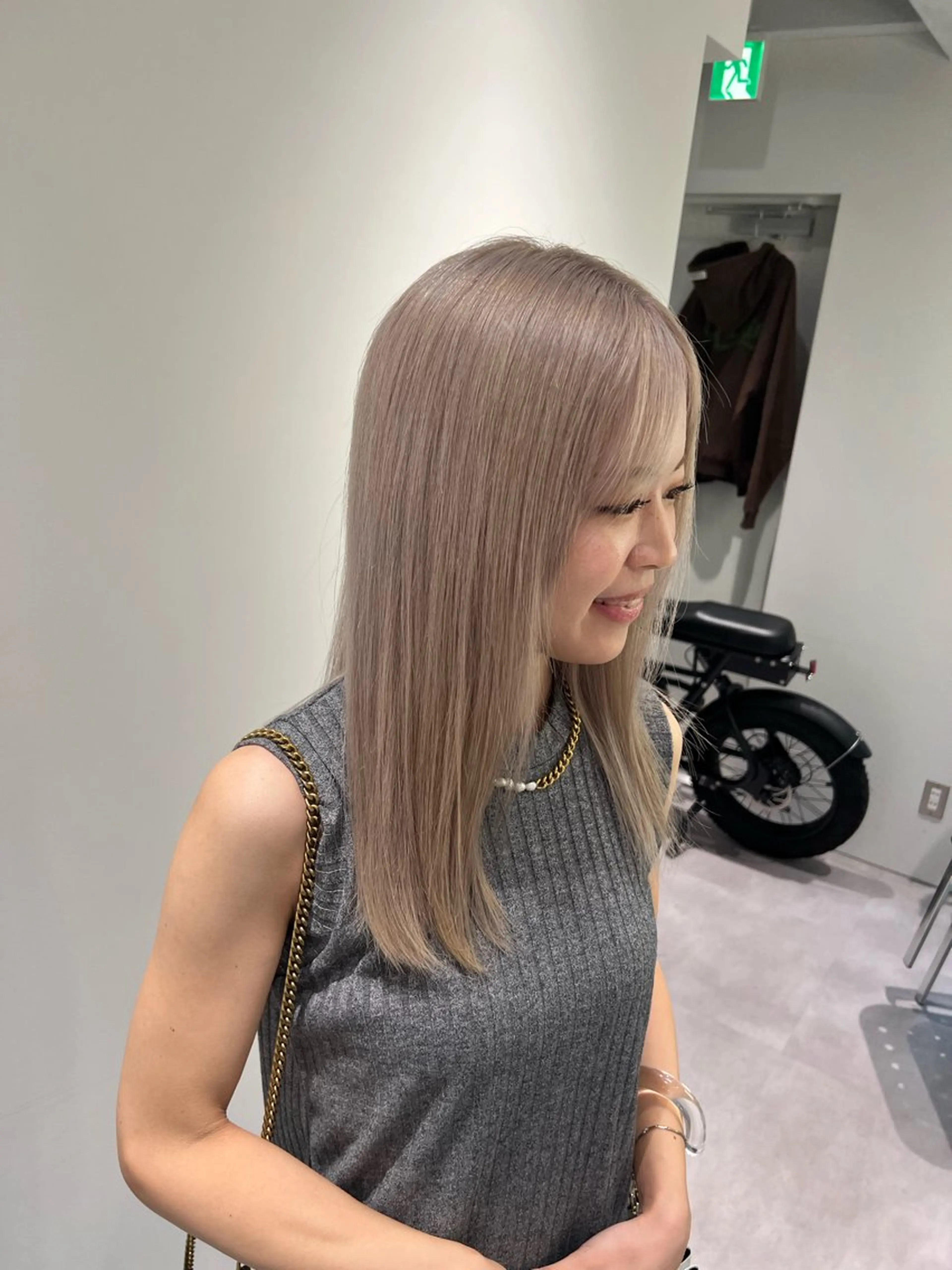 セミロング カラー カット ヘアカラー トリートメント 矢島颯哉/ハイトーン ブリーチカラー💎のヘアスタイル