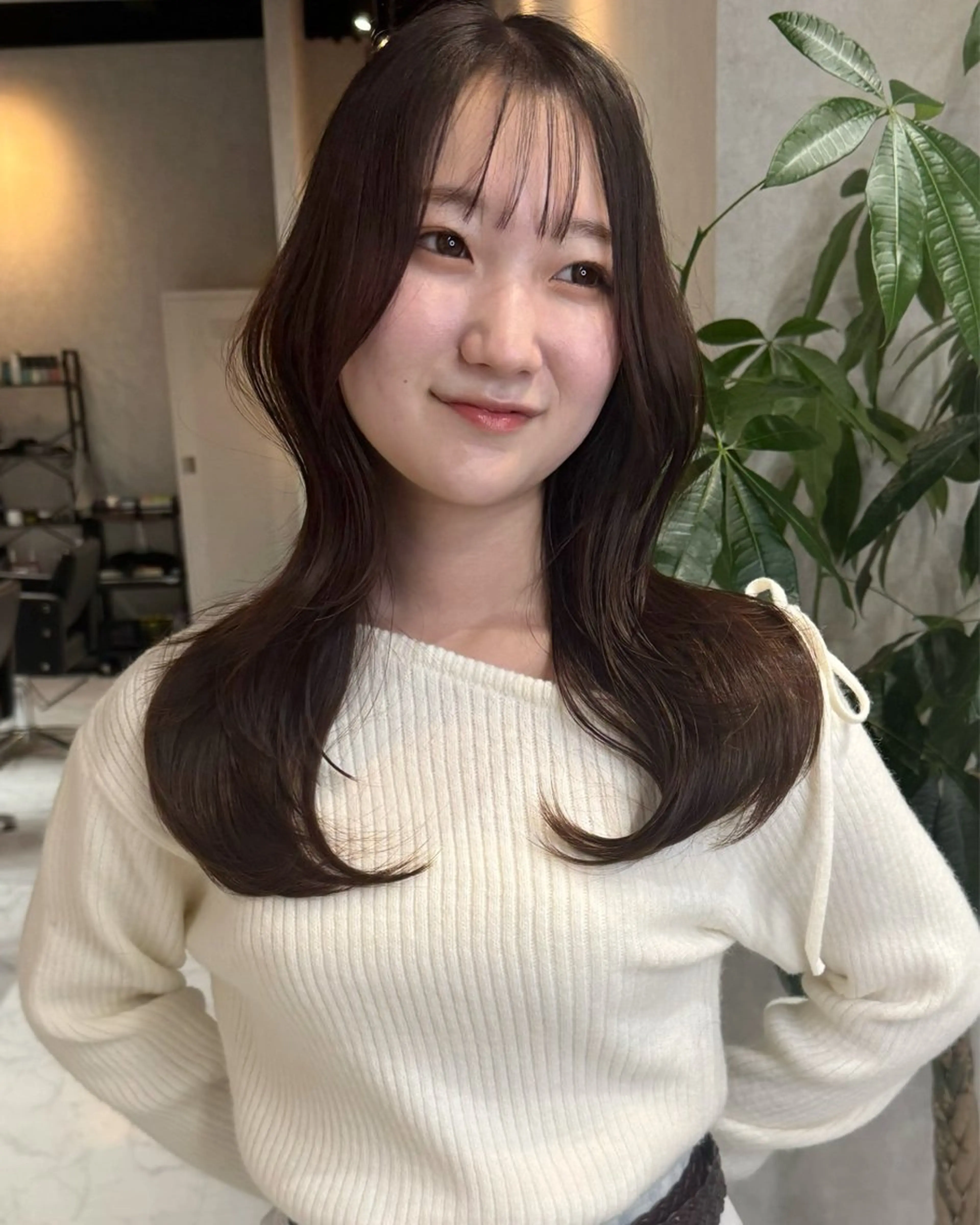 セミロング カラー ヘアアレンジ 韓国風ヘア レイヤーカット トリートメント ワンホンヘア カット ヘアカラー トリートメント アンドウ ユウ/ レイヤーカット/韓国のヘアスタイル