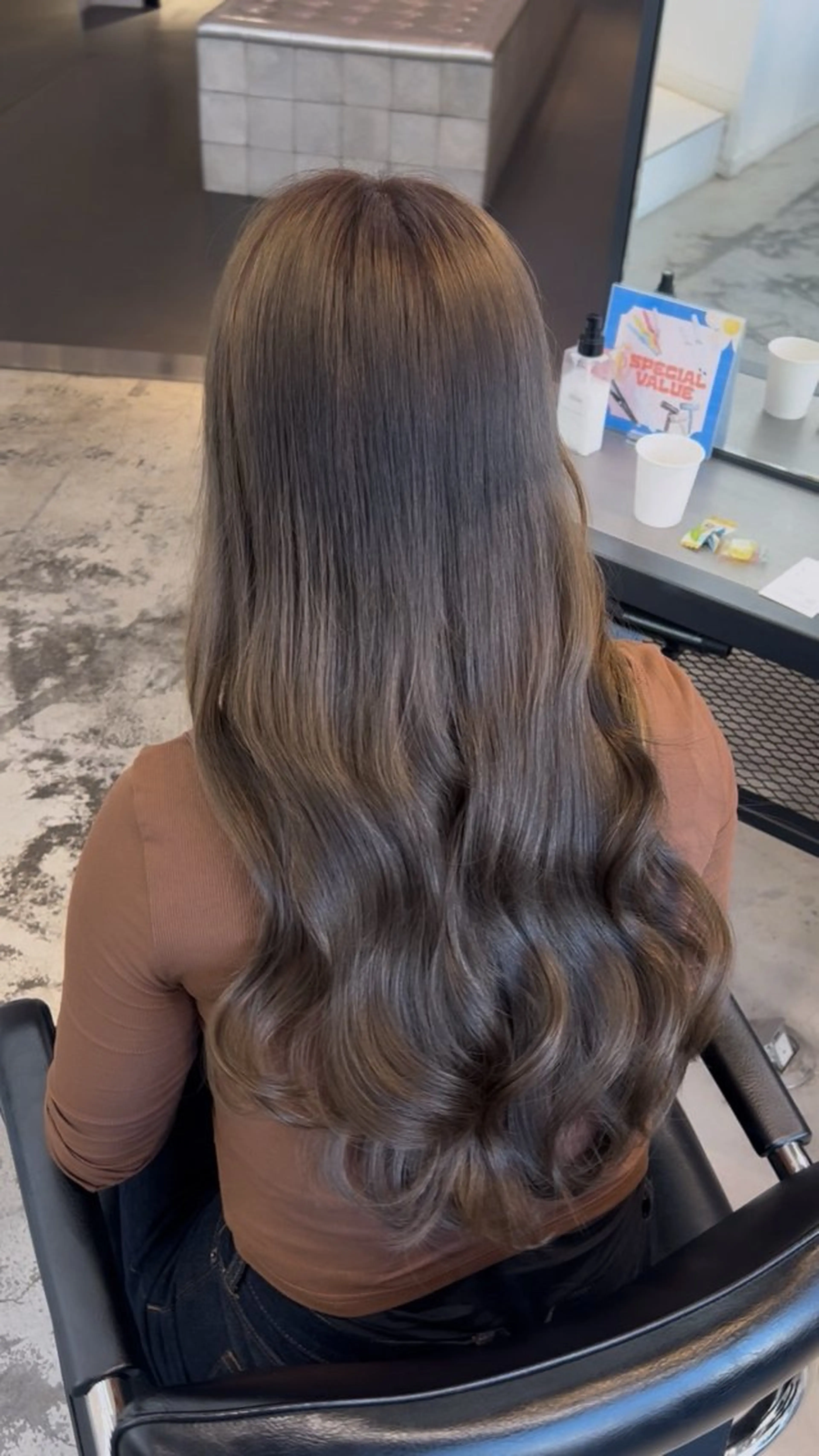 ロング カラー ヘアアレンジ ヘアカラー ブリーチ 🎀 エクステ ♡さや♡のヘアスタイル