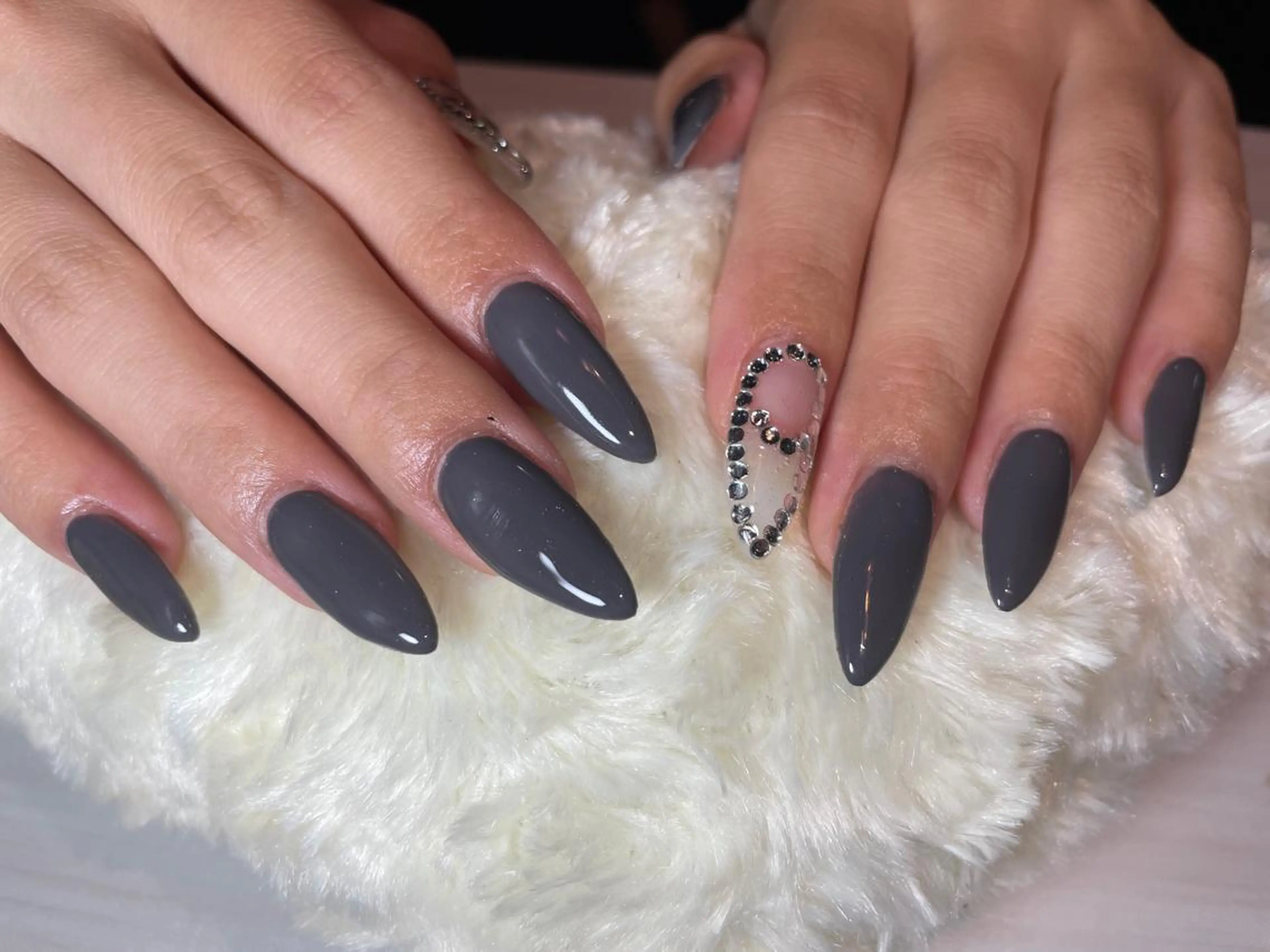 ネイル Whity kiriのネイルデザイン