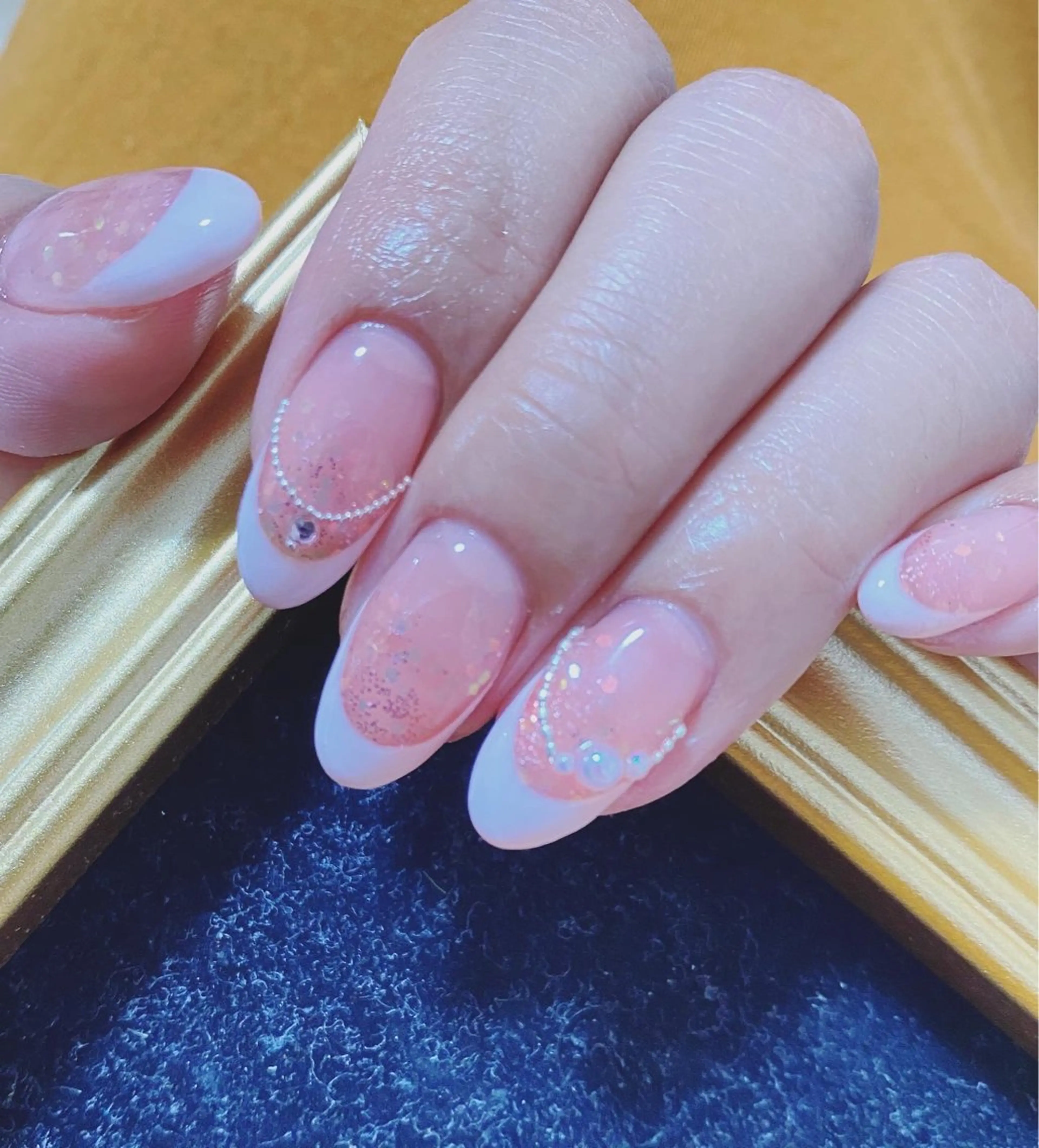 ネイル フレンチネイル グラデーション ラメ(グリッター) ラメグラデーション HandS ネイル 自宅サロンのネイルデザイン