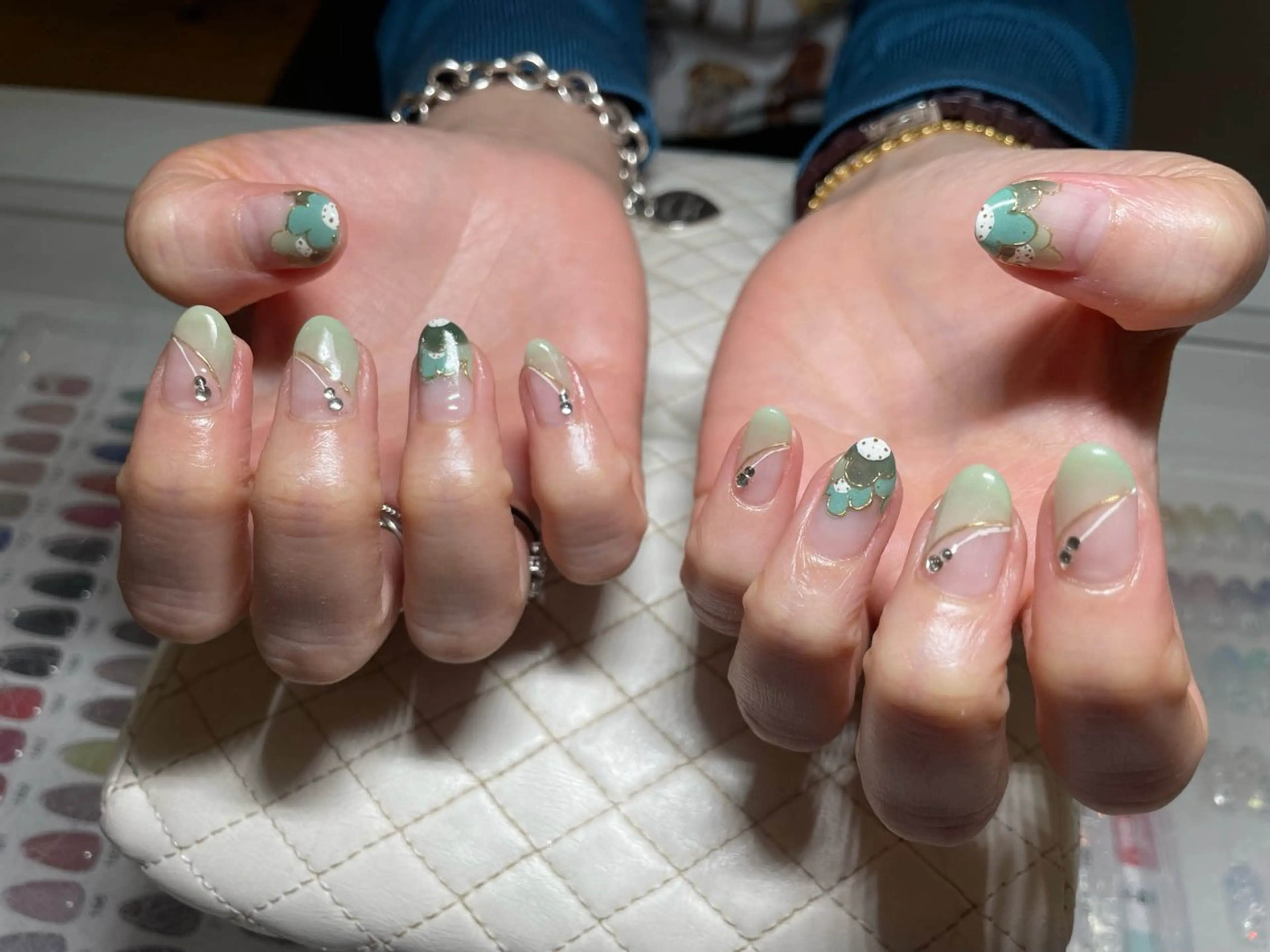 ネイル ハンドネイル Nail salon Dejavu 🌿のネイルデザイン