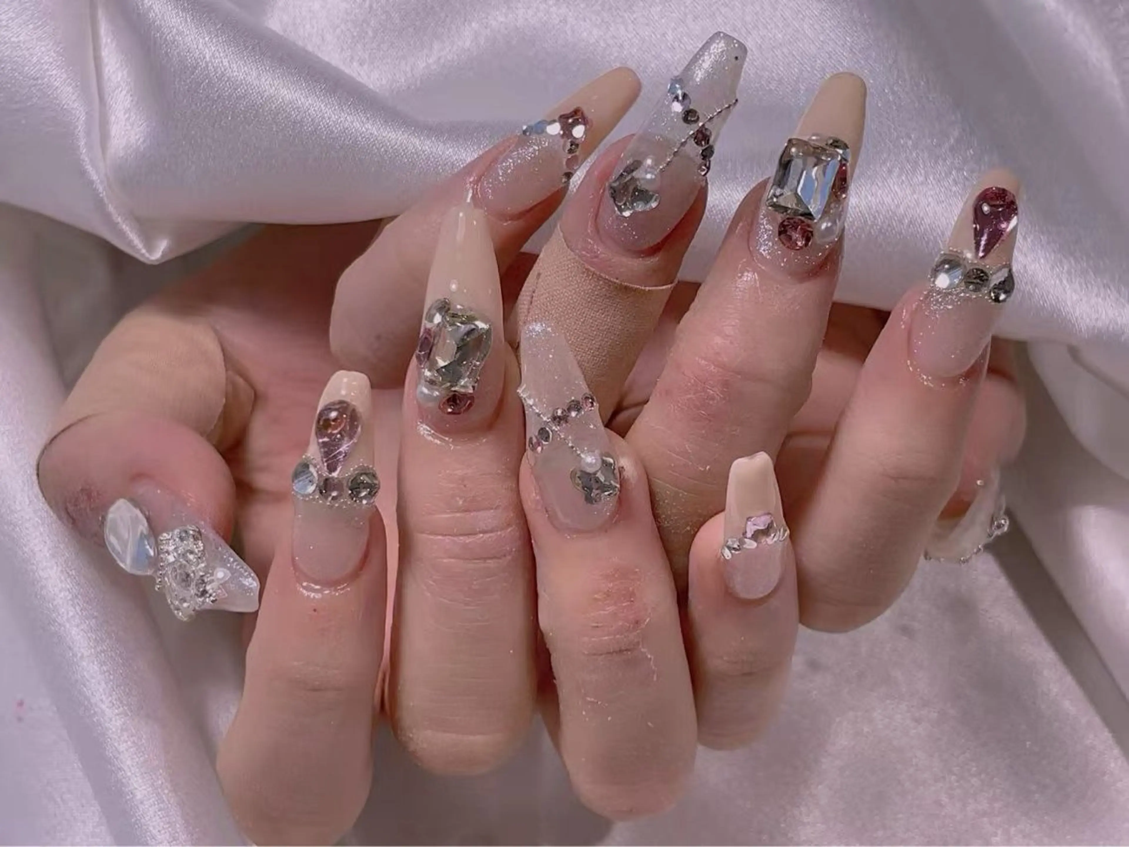 ネイル 長さ出し専門店 RIRIのネイルデザイン