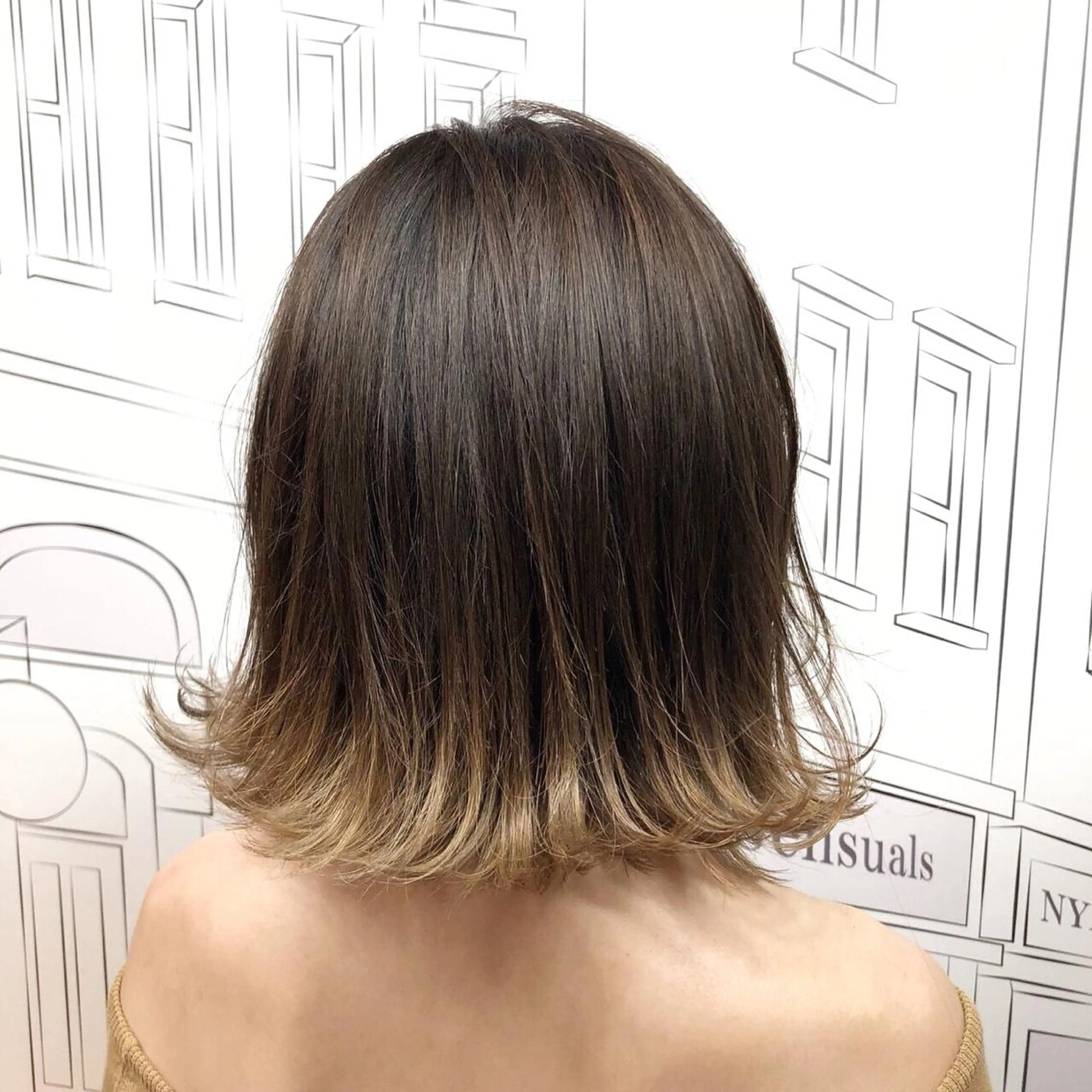 ミディアム カラー TOMOKA 艶髪/透明感カラーのヘアスタイル