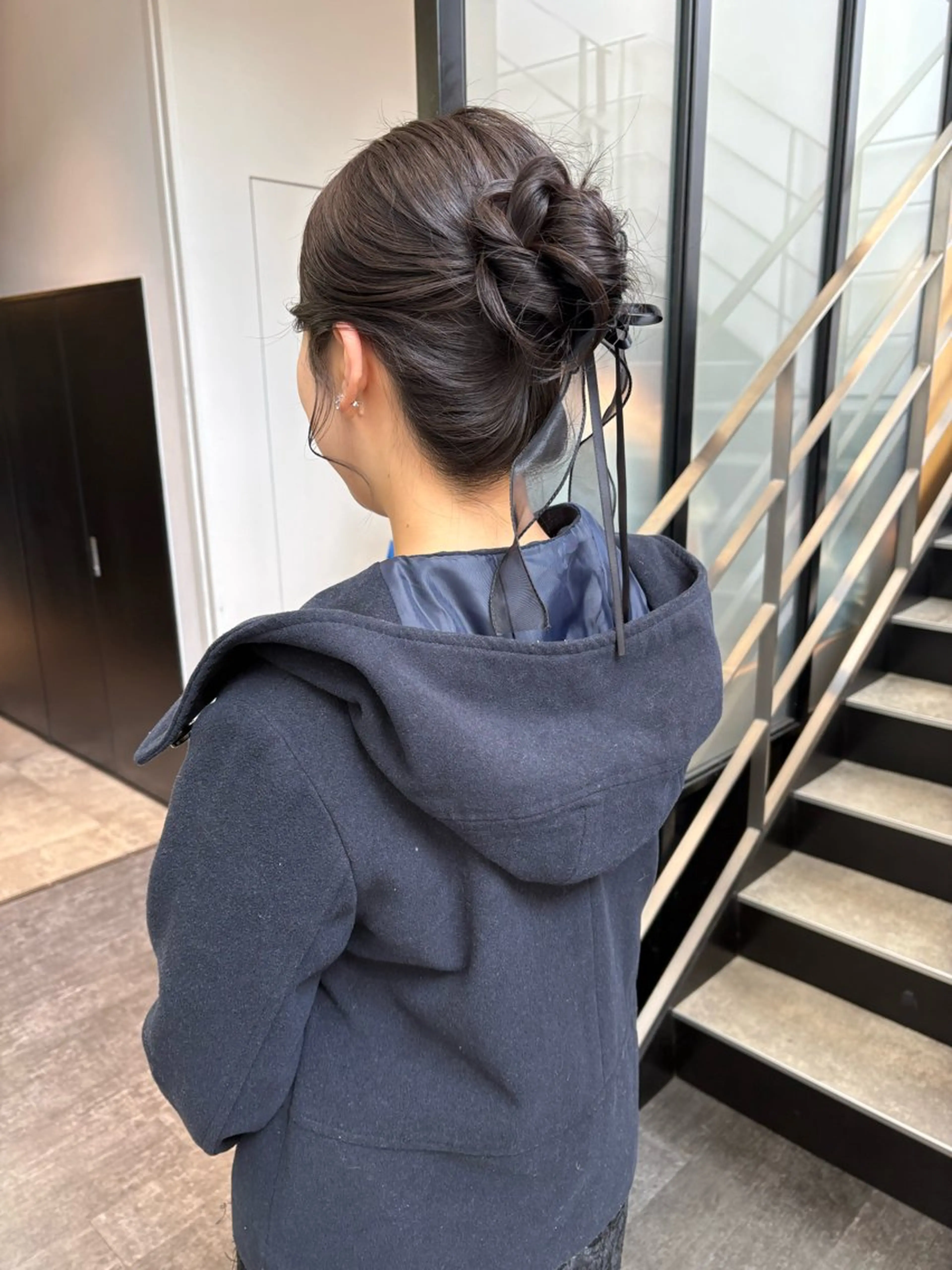 ロング ヘアアレンジ 結婚式・ブライダル ヘアセット mao | 柔らか艶カラー🫧のヘアスタイル