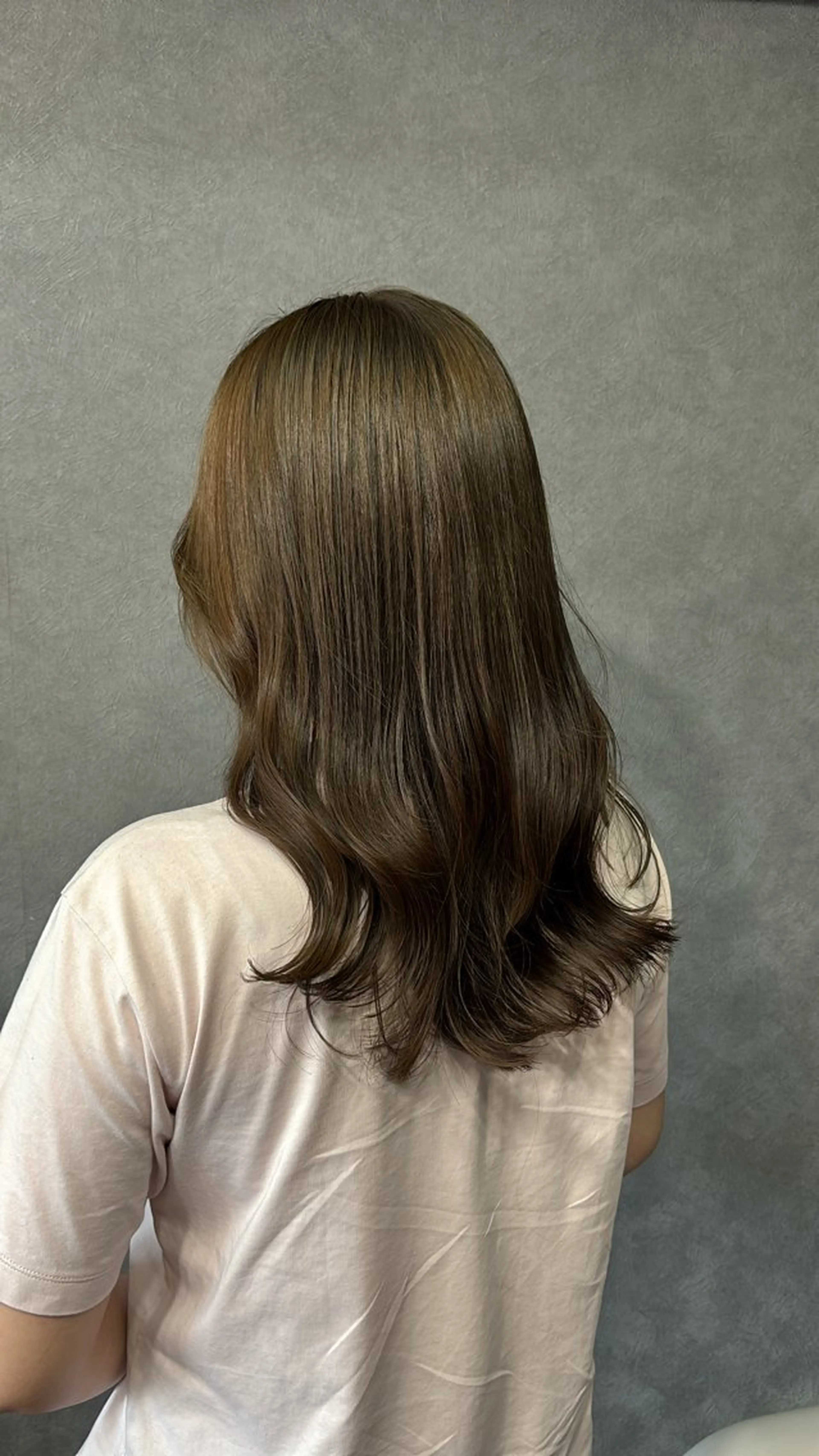 セミロング カラー ベージュカラー カット ヘアカラー トリートメント chouette/ 根本優希のヘアスタイル