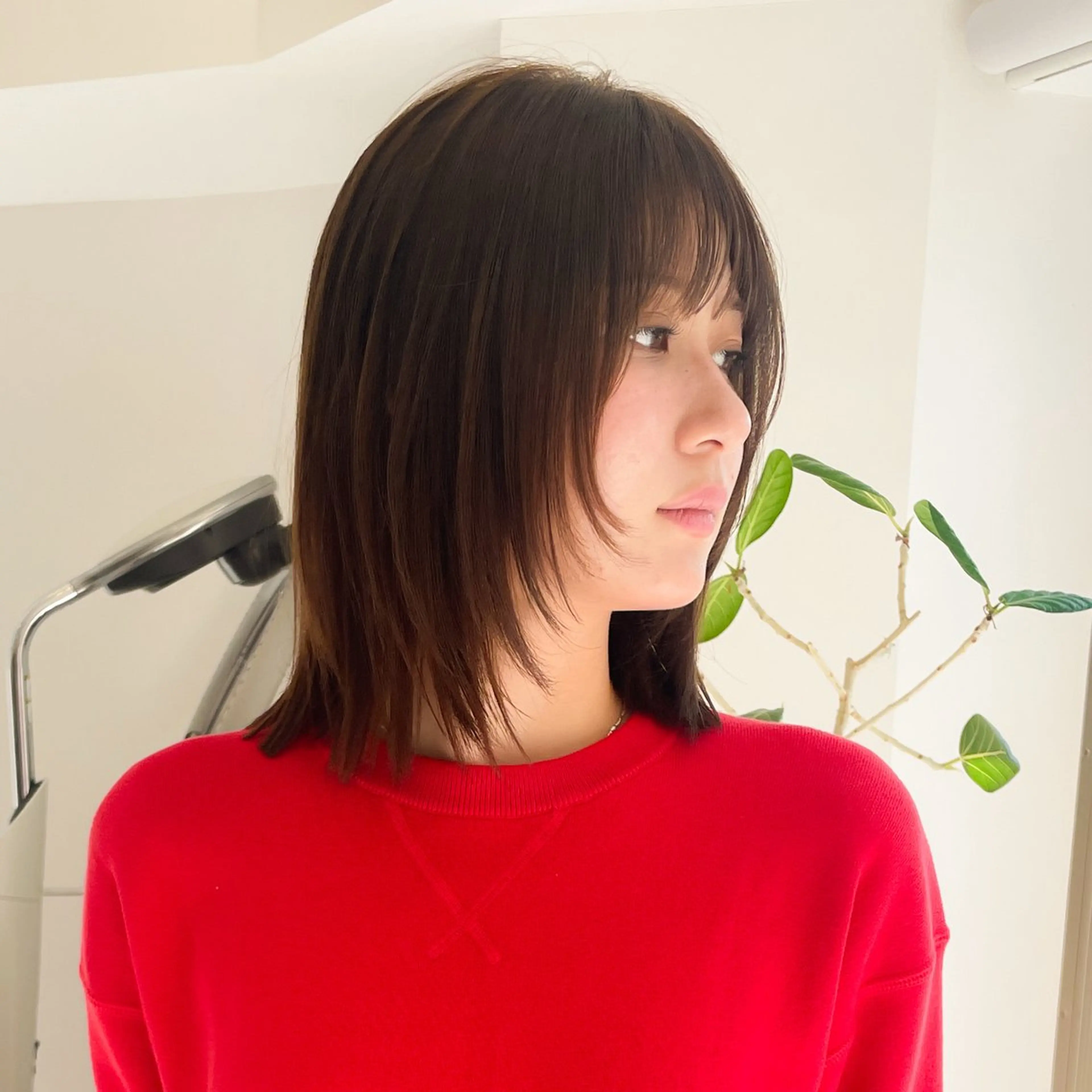 ミディアム 顔まわりレイヤー レイヤーカット カット ヘアカラー 似合わせヘア🤍 面田法子のヘアスタイル