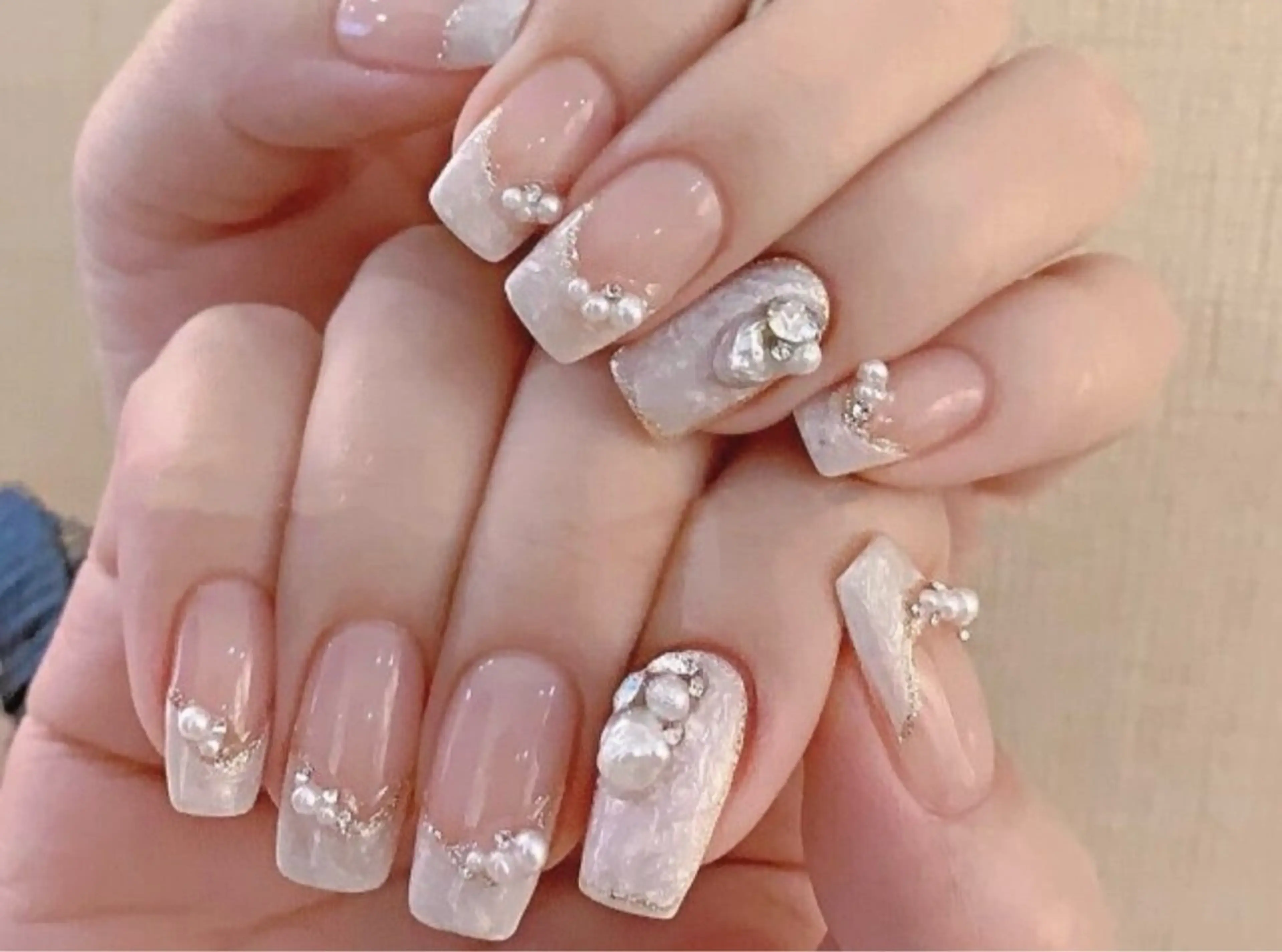 ネイル 佐藤 友香のネイルデザイン