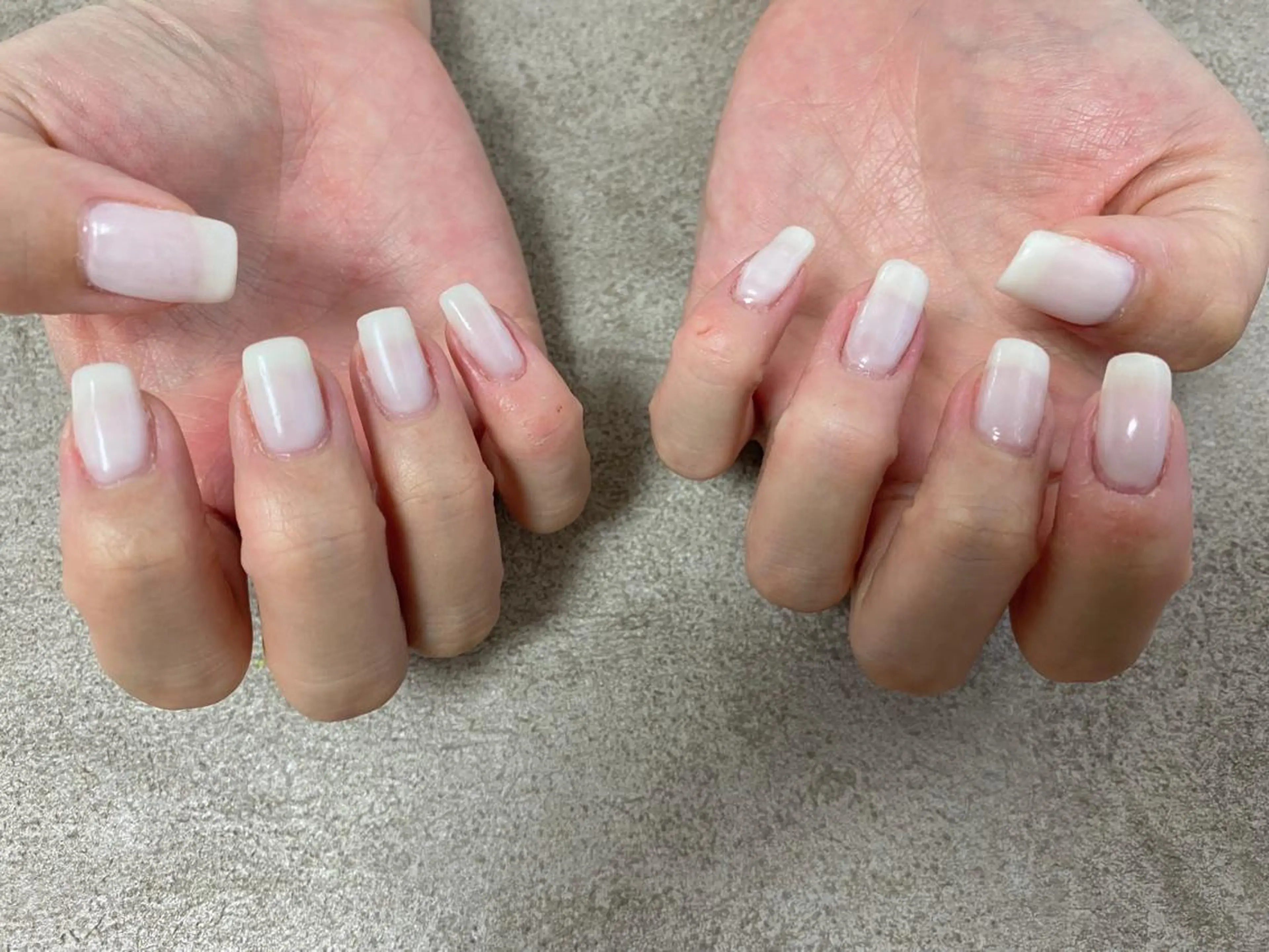 ネイル ワンカラーネイル ハンドネイル mogunail &blowのネイルデザイン