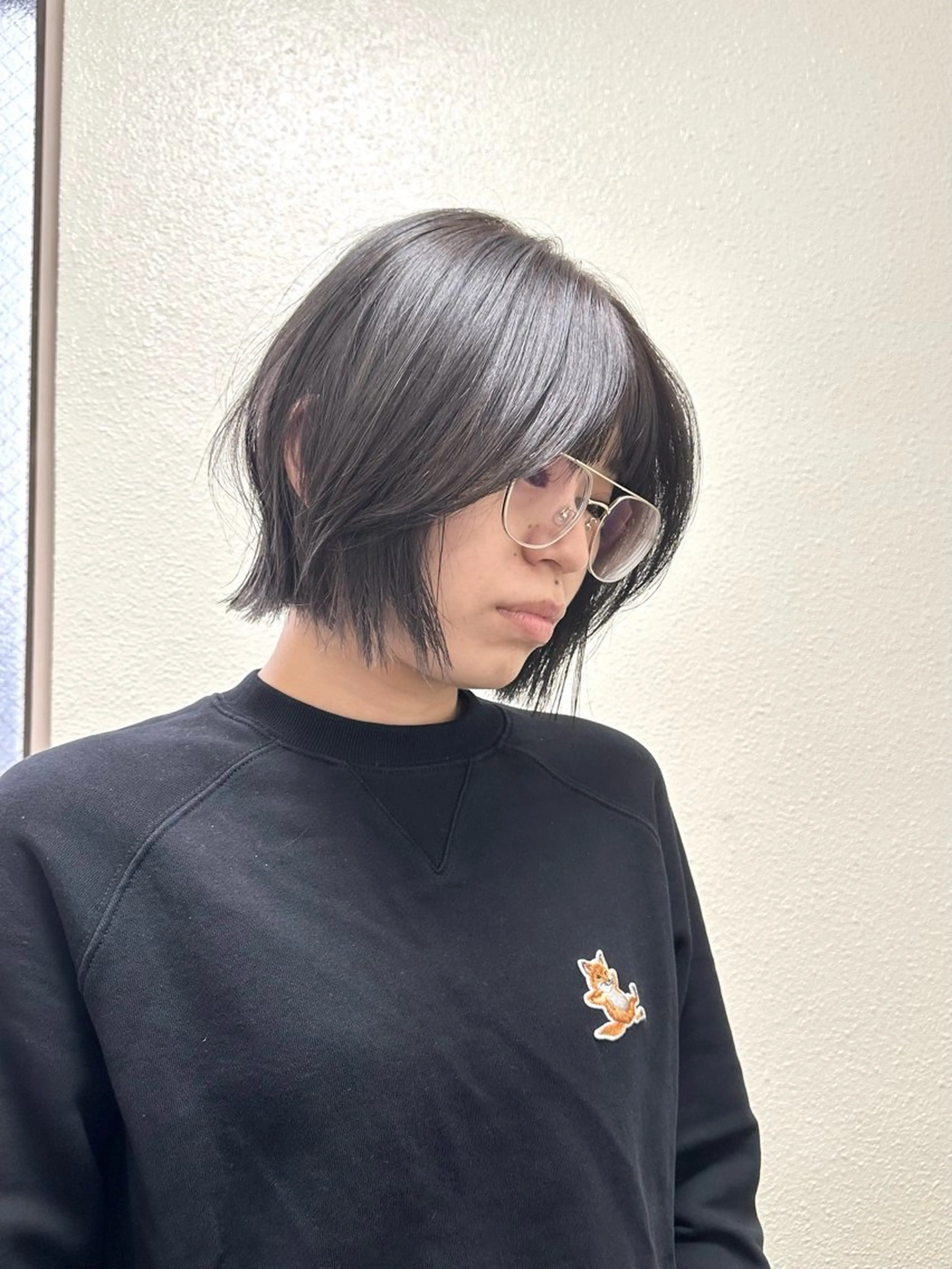 ショート カラー パーマ ヘアアレンジ メンズ 切りっぱなしボブ メンズ韓国風 ボブ くせ毛 髪質改善 切りっぱなしヘアボブ ミディアムヘアRYOのヘアスタイル