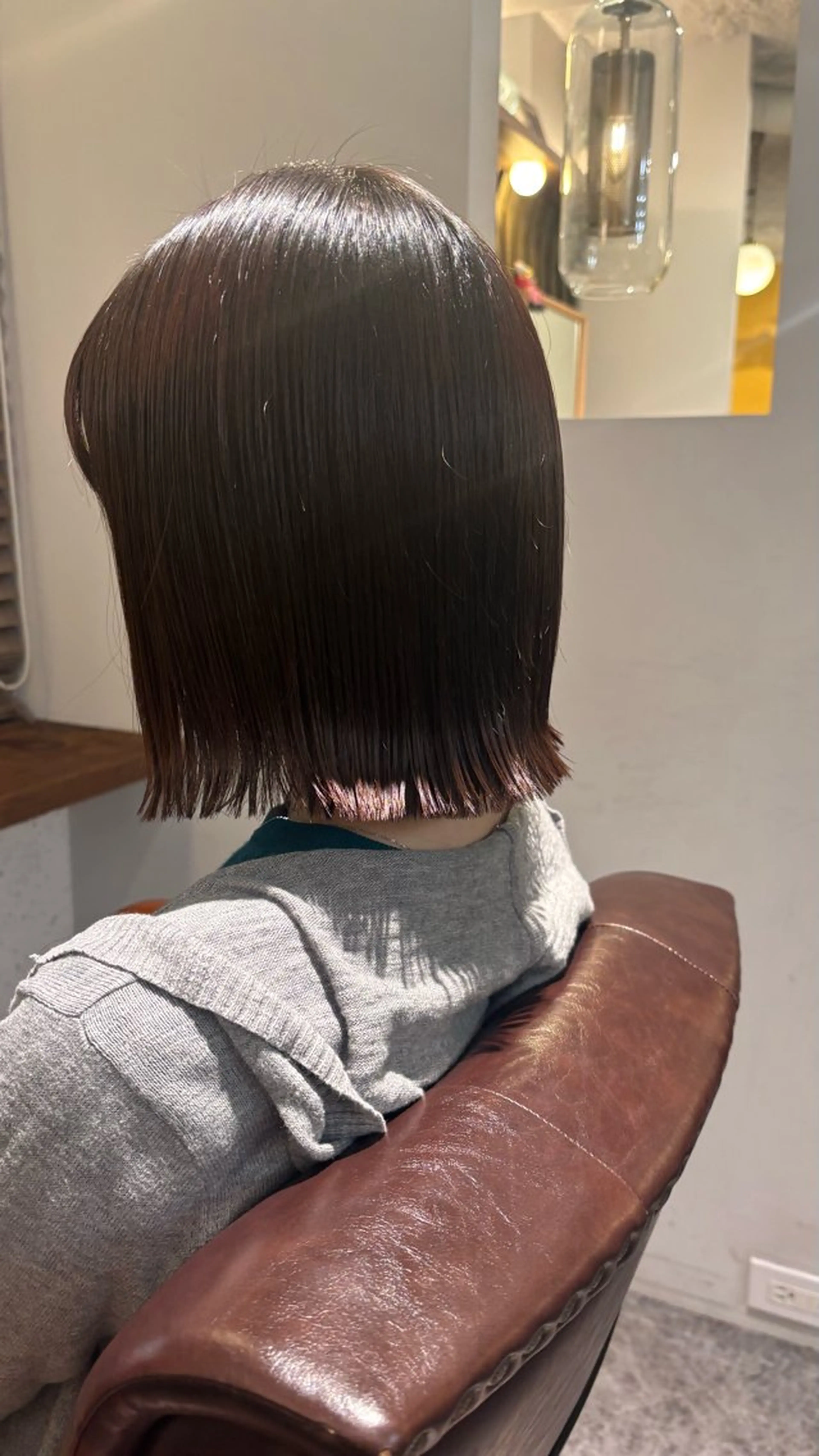 セミロング 切りっぱなしボブ ボブ カット ヘアカラー トリートメント 平出 千尋のヘアスタイル