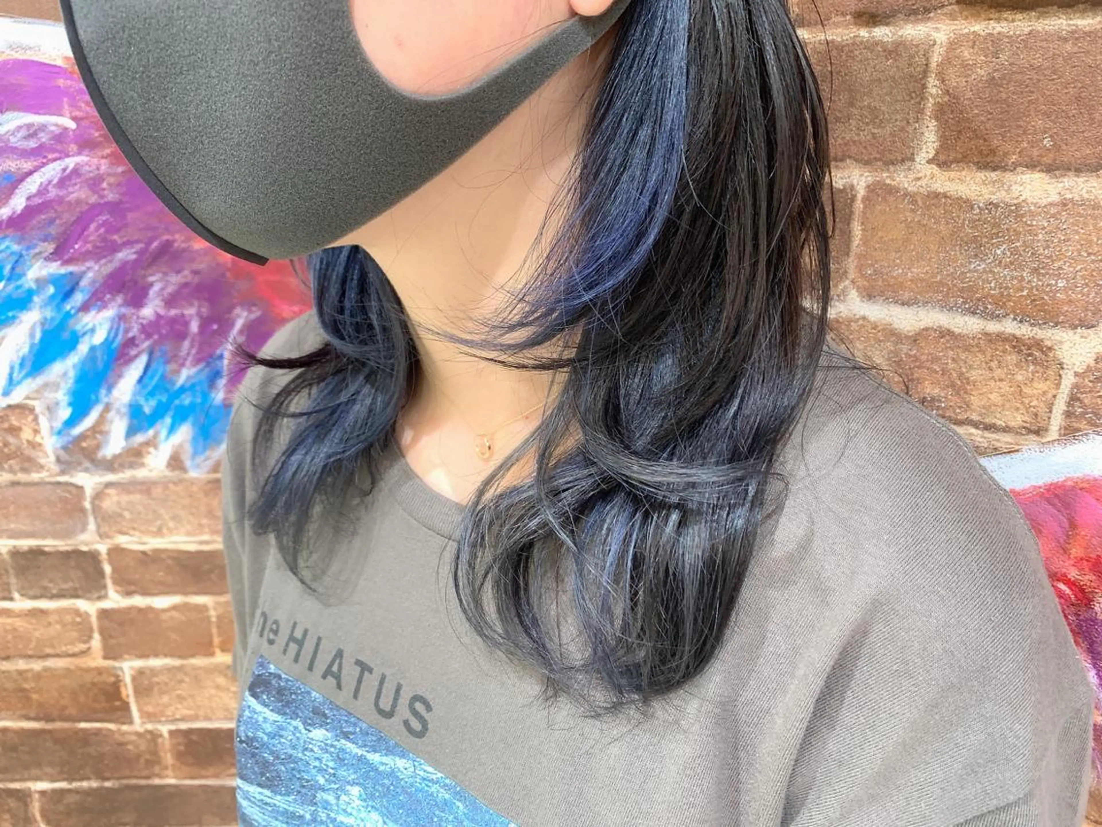 ミディアム カラー ブルーカラー インナーカラー シルバー 髪質改善/縮毛矯正 ツヤ髪🩷さつきのヘアスタイル