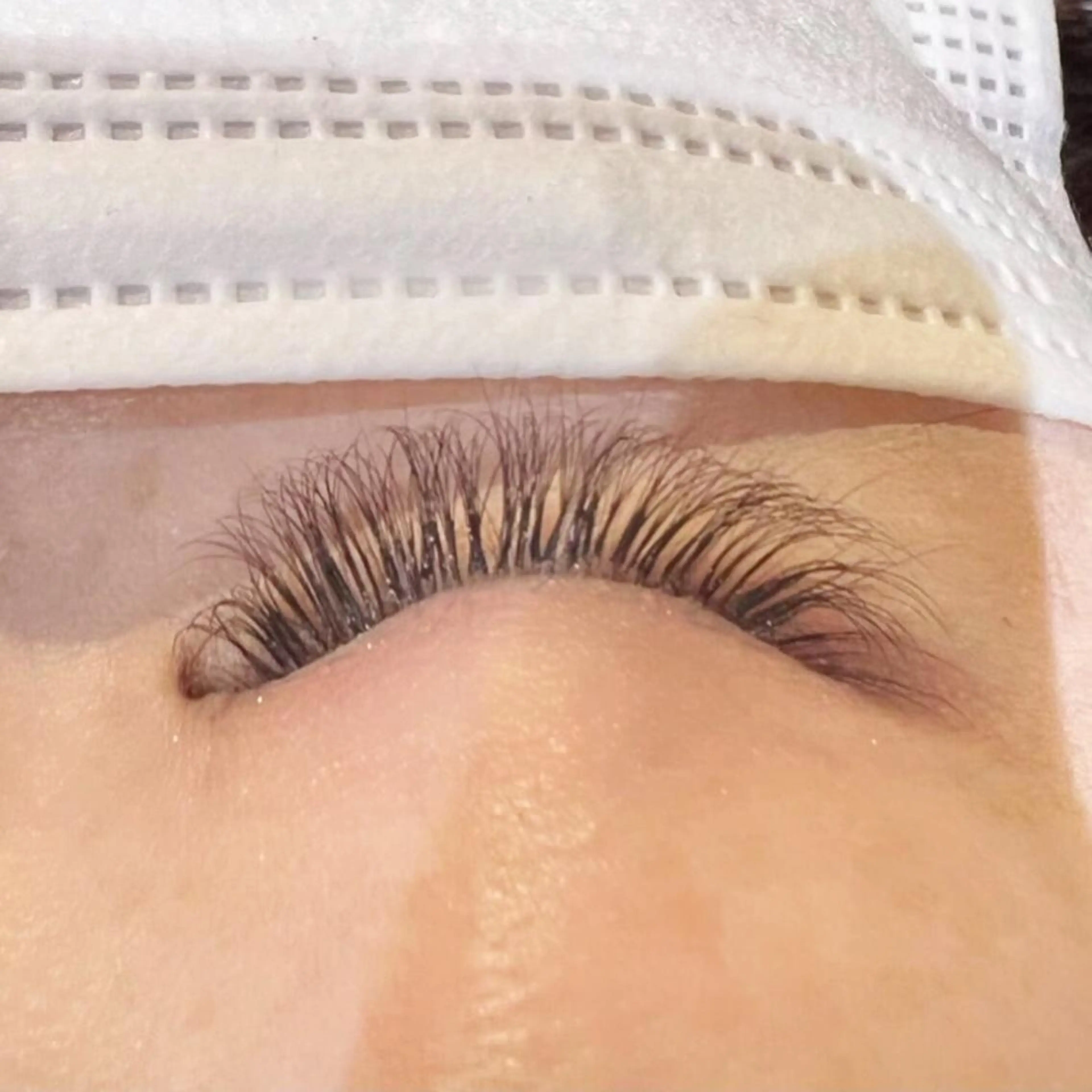 マツエク・マツパ 藤田 彩音のヘアスタイル