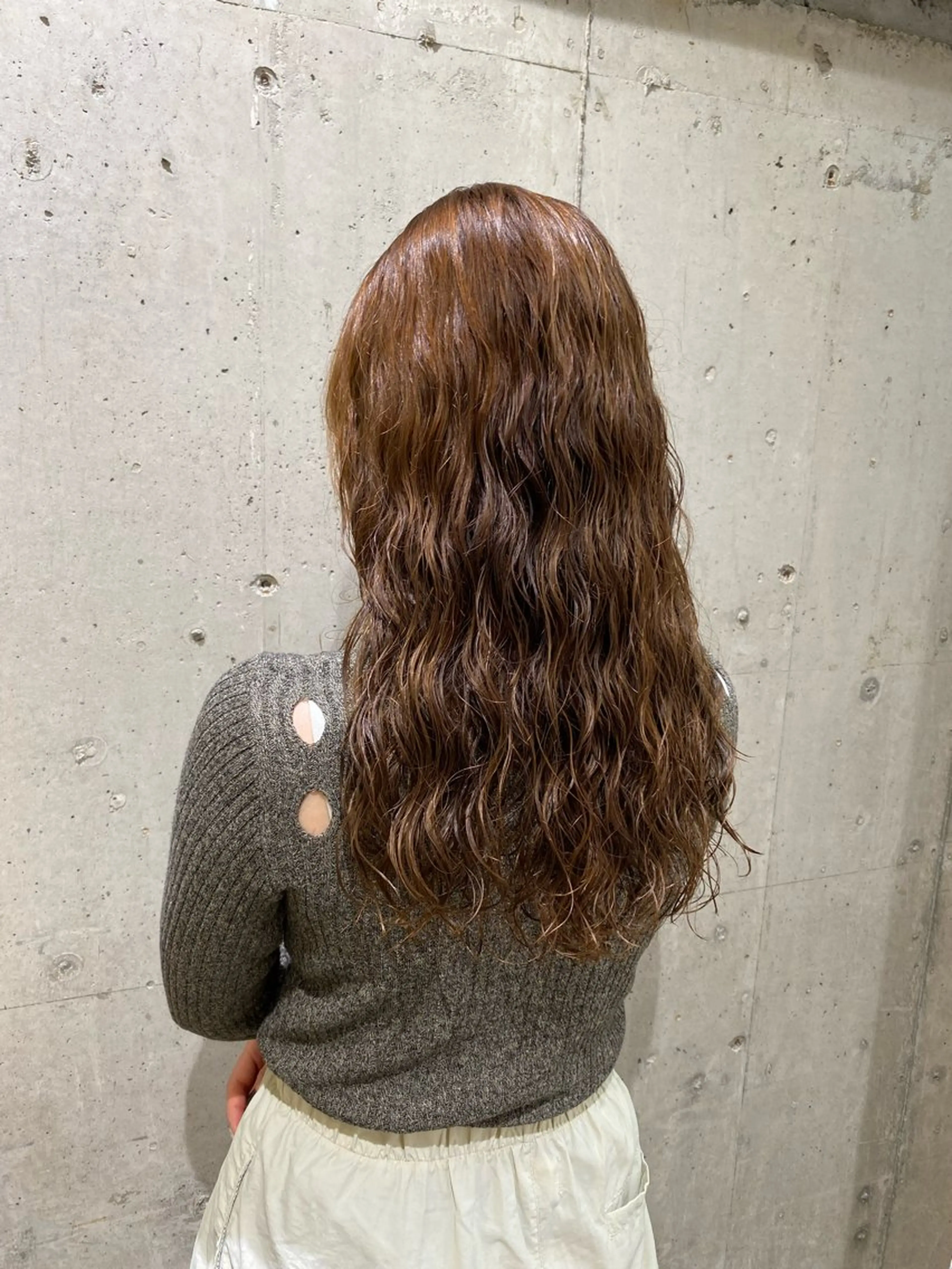 セミロング パーマ 藤野 凪沙のヘアスタイル