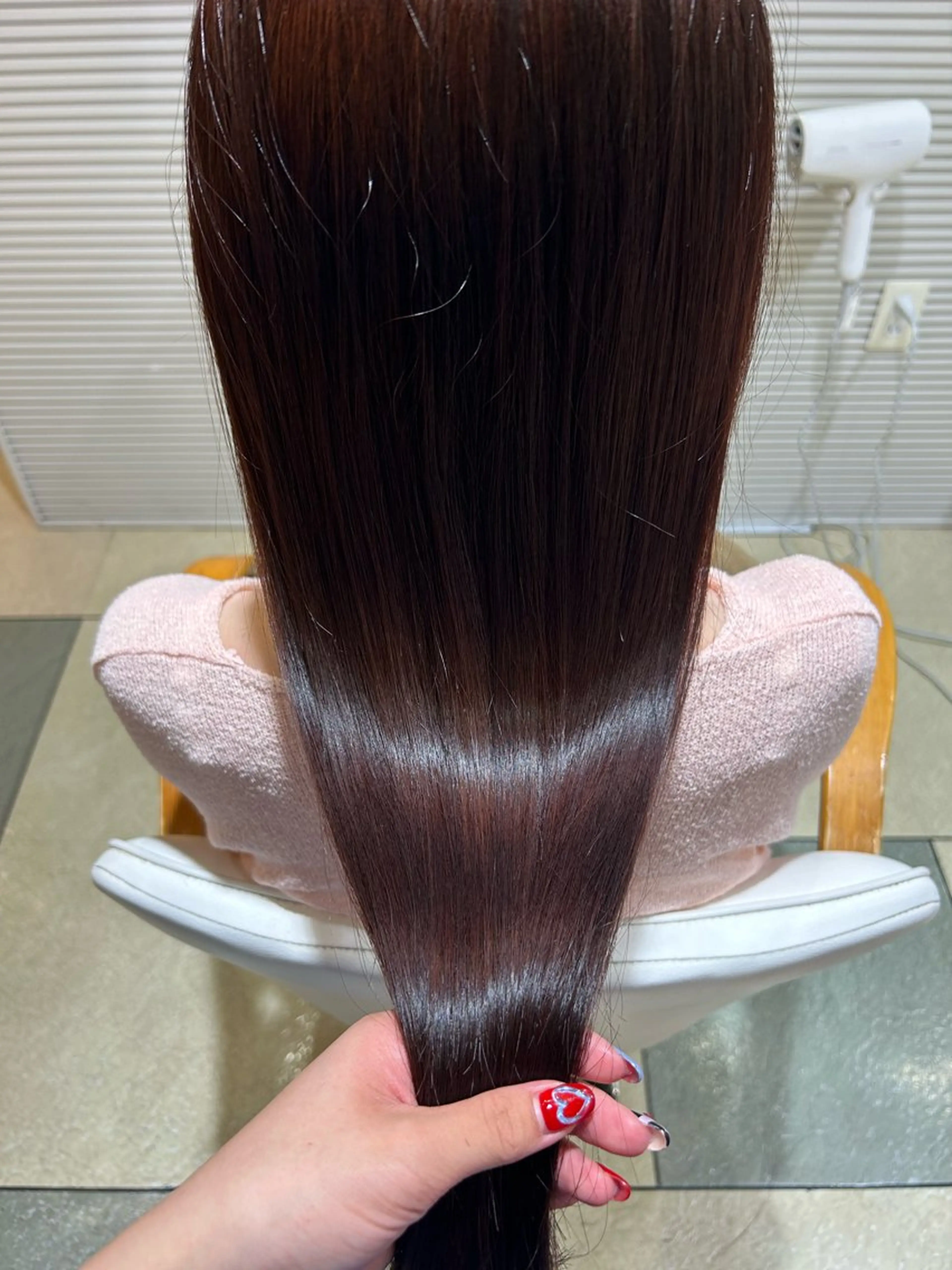 ロング カラー 🩷愛咲🩷レイヤー /透明感カラーのヘアスタイル