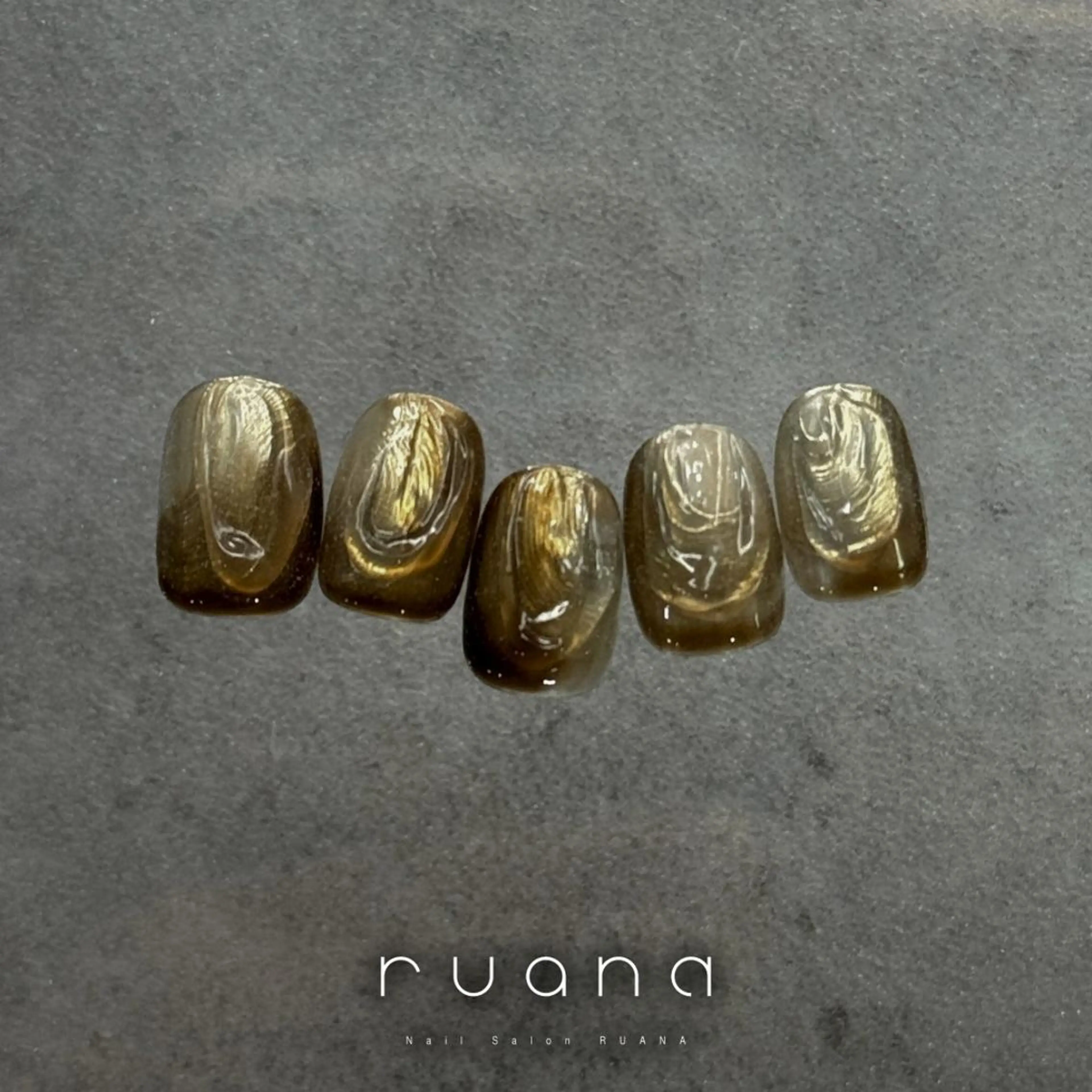 ネイル 阿武 美海のネイルデザイン