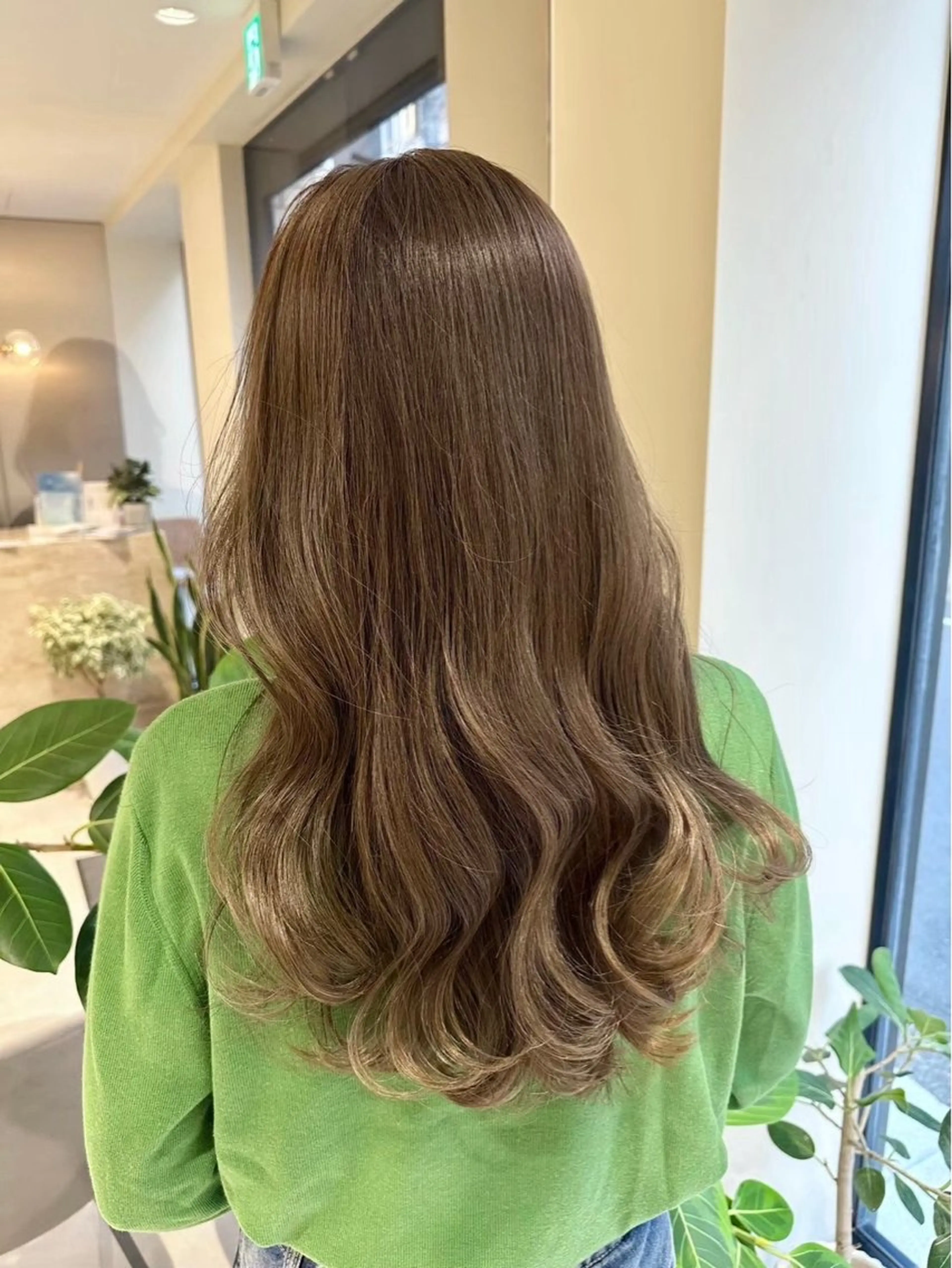 ロング カラー 似合わせカット 小顔カット 縮毛矯正 カット ヘアカラー 1日1名様限定 予約可能のヘアスタイル