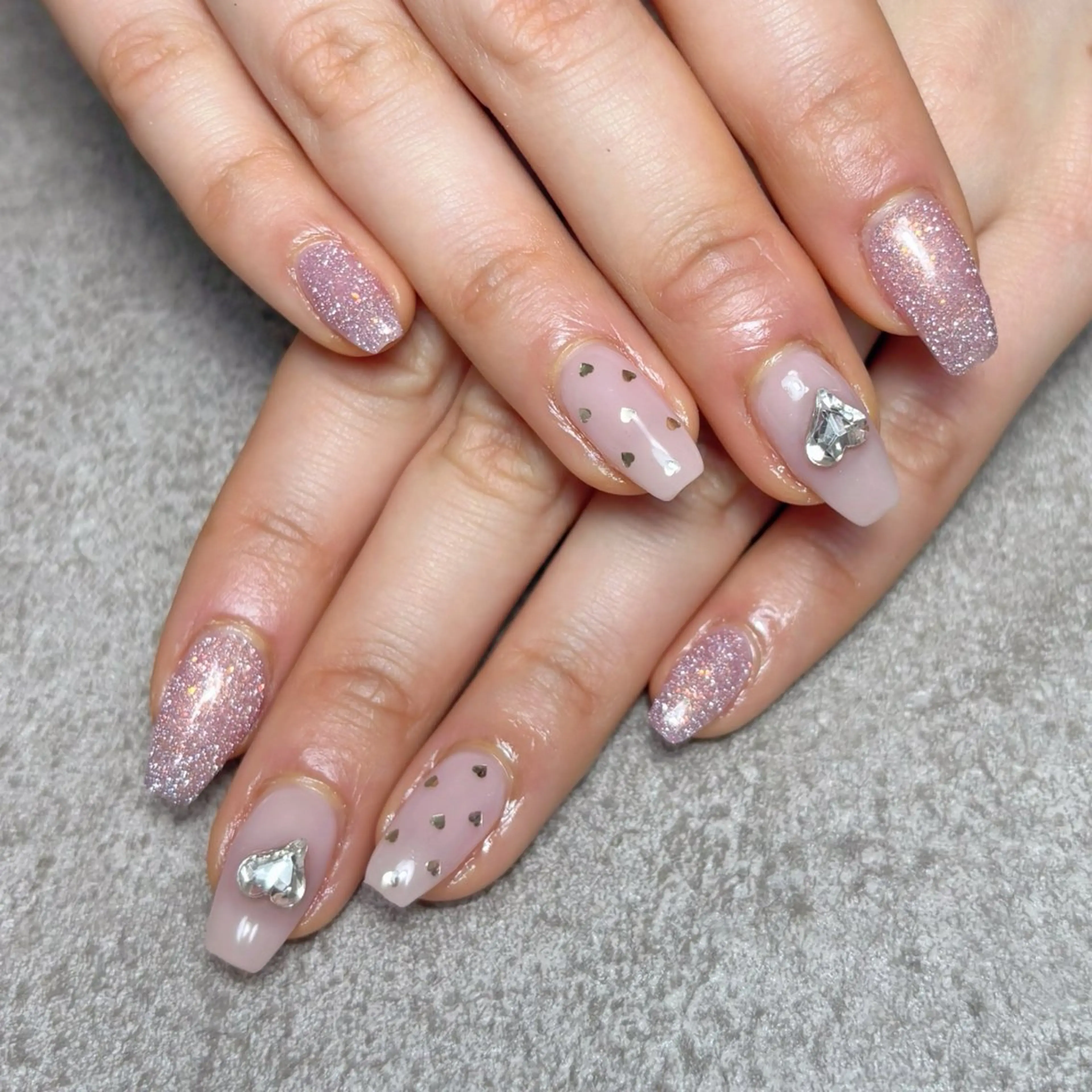 ネイル ハンドネイル nailroom DIASOMNIAのネイルデザイン