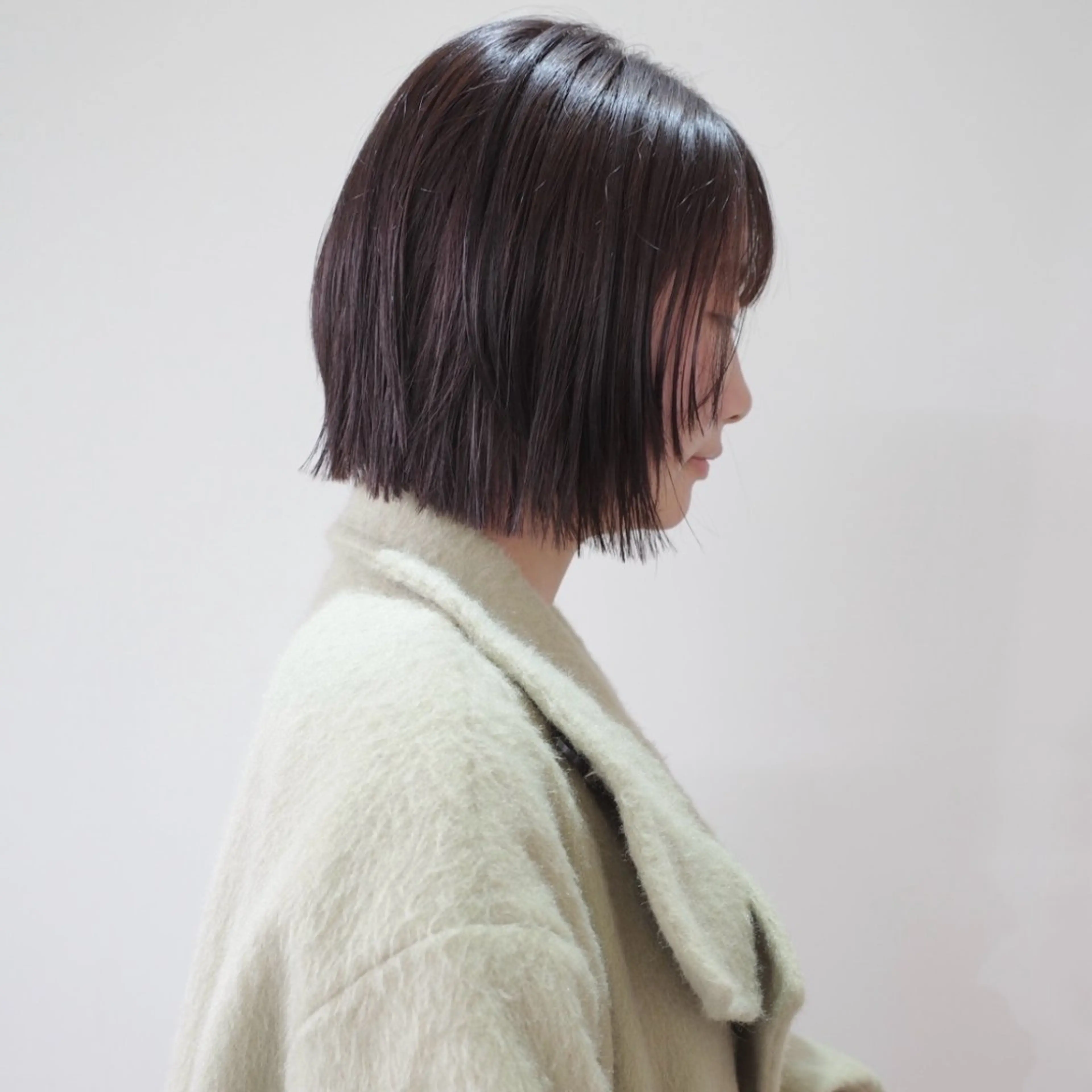 ショート カラー ボブレイヤー 透明感カラー ボブ 顔まわりレイヤー 顔周りカット カット ヘアカラー トリートメント nonoka オリーブ/レイヤーのヘアスタイル