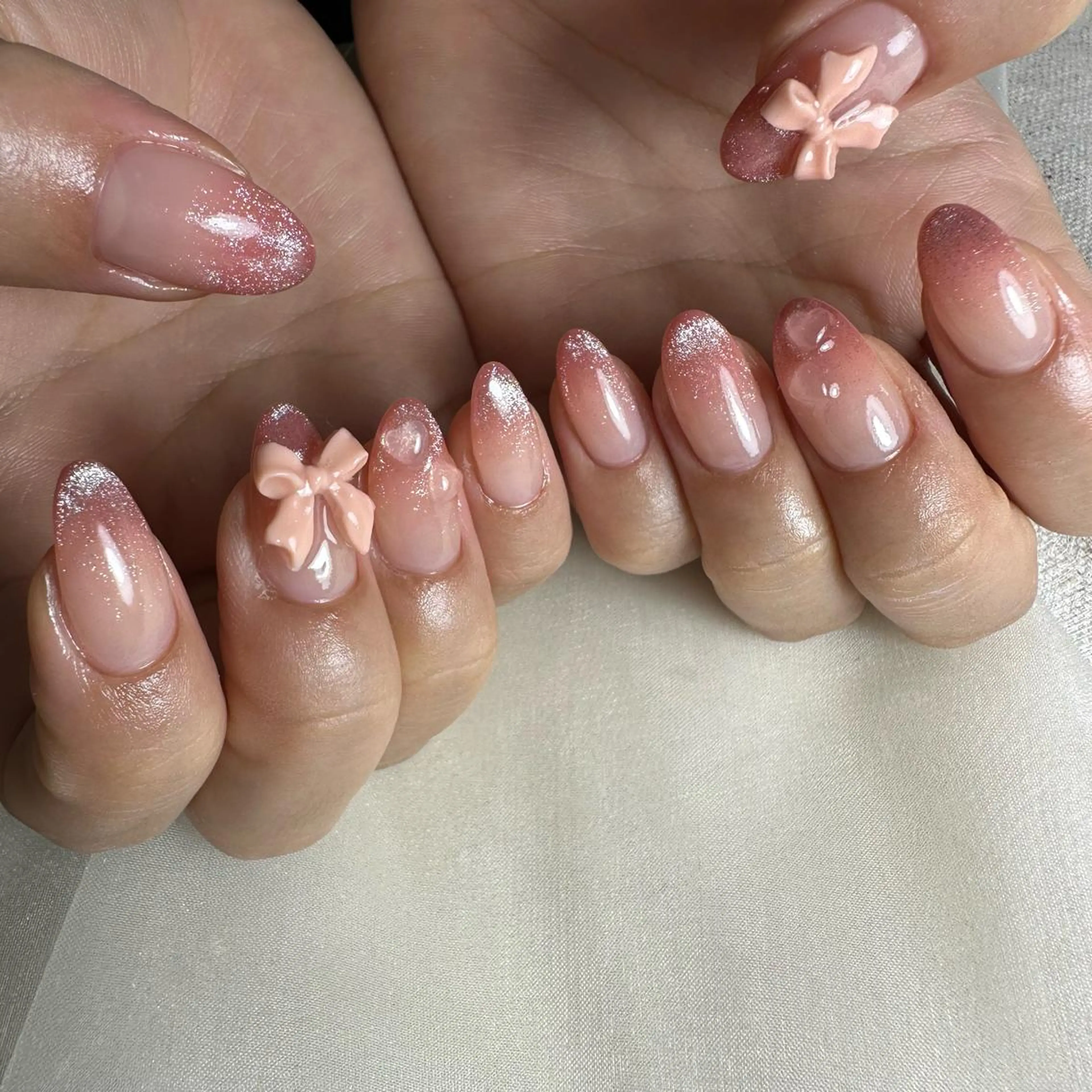 ネイル 持ち込み ハンドネイル 里見 麗のネイルデザイン