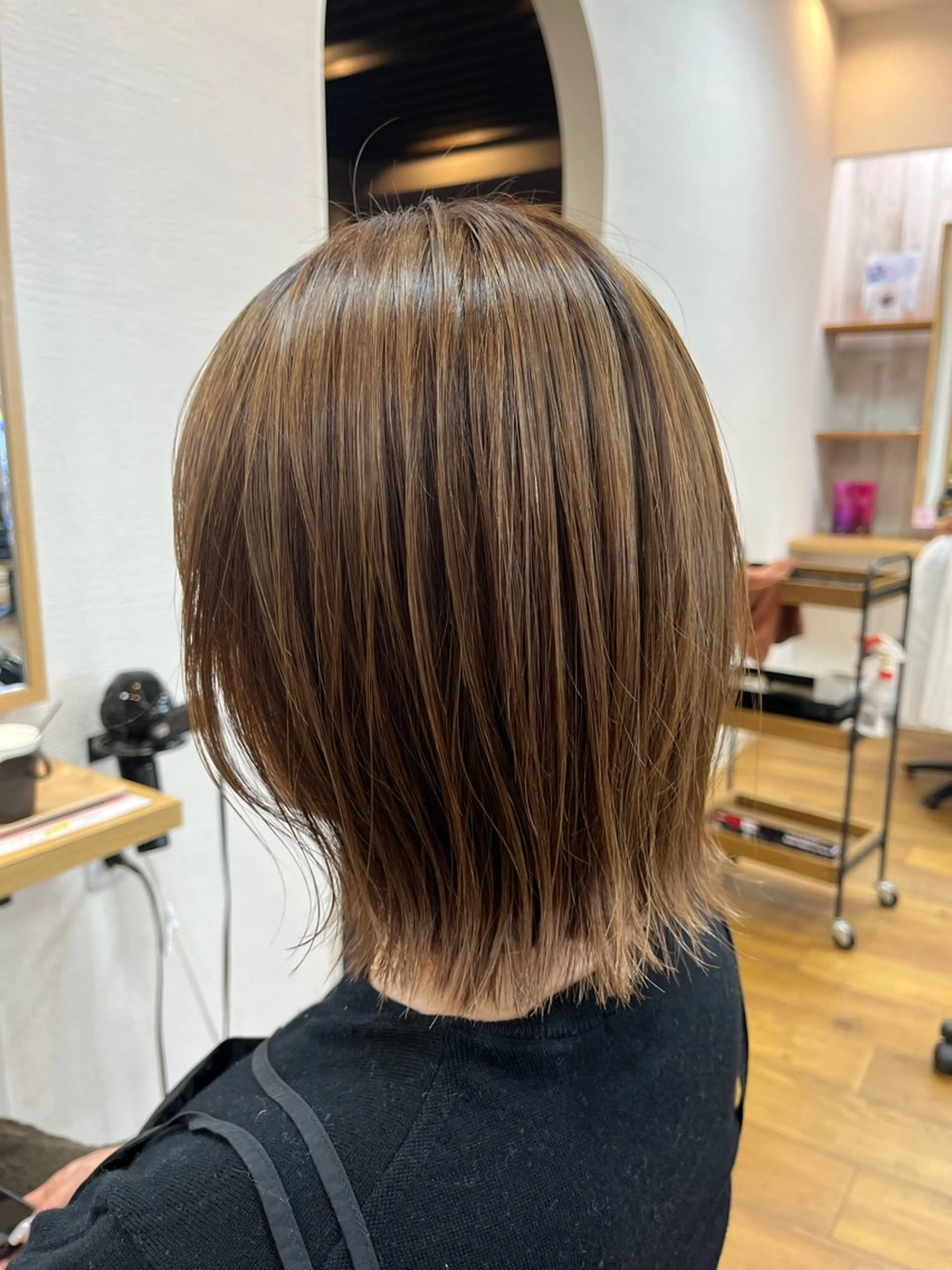 🔆カット+白髪ぼかしハイライト又はローライト+ツヤツヤTR🔆の写真