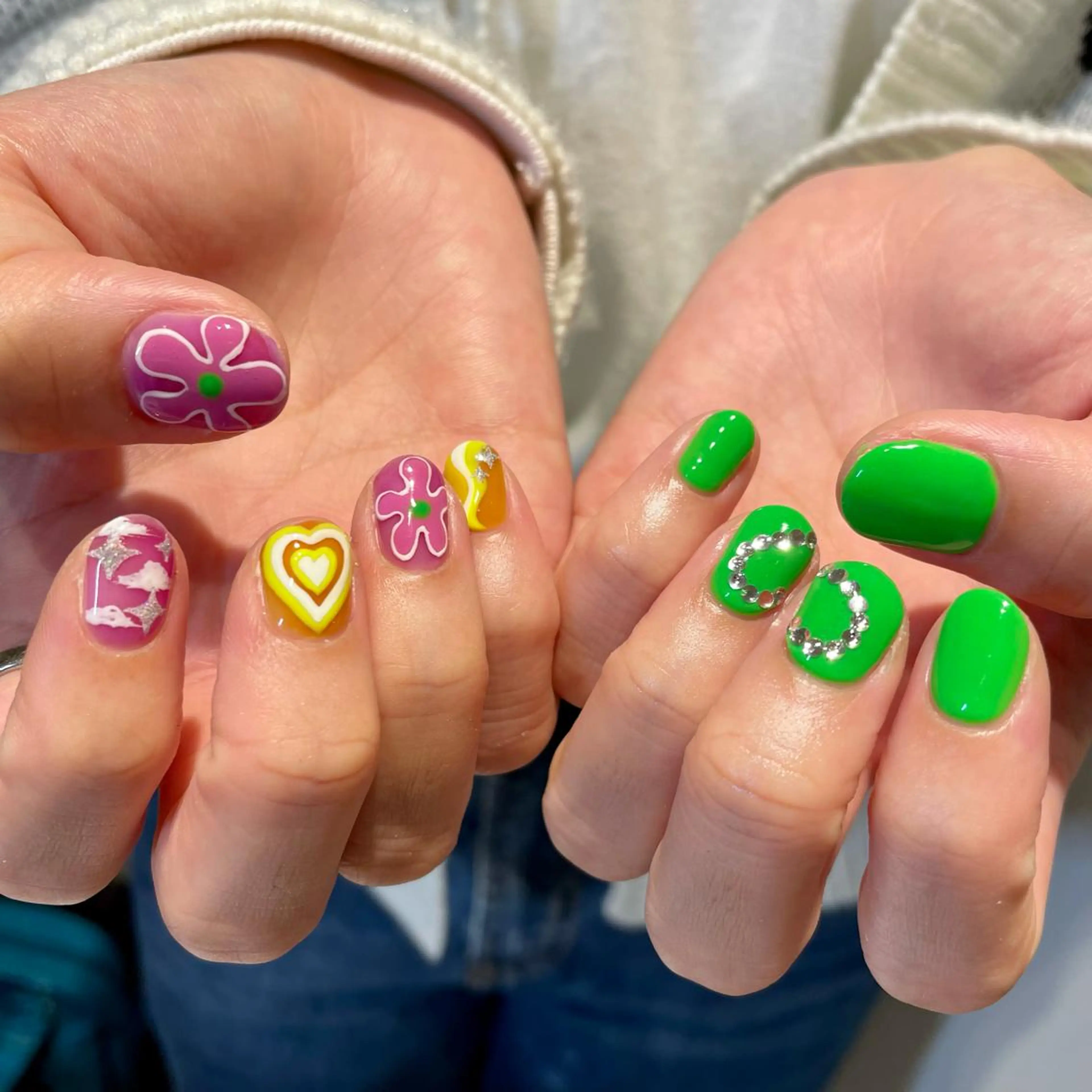 ネイル AOI✩⡱ y2kネイルのネイルデザイン