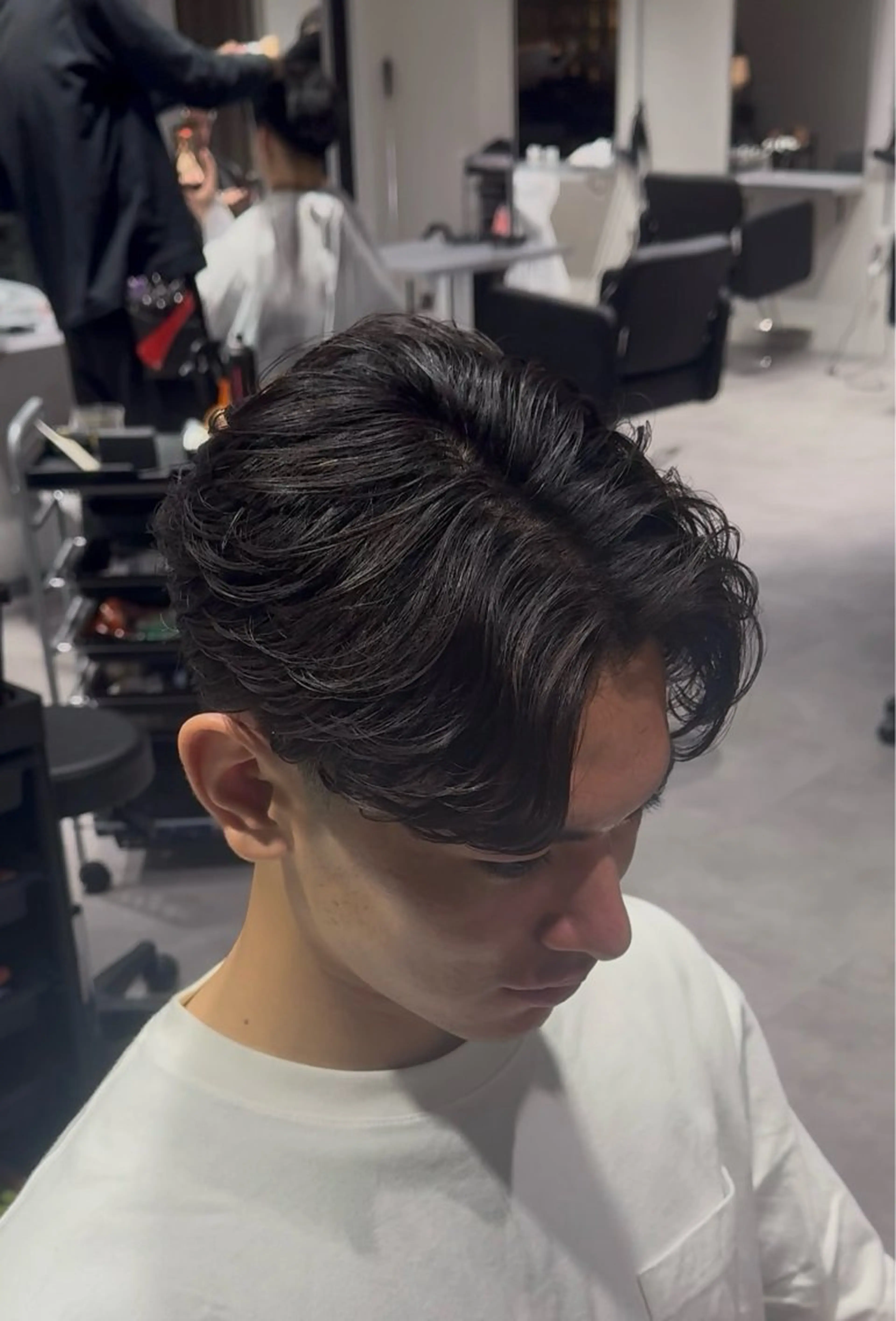 ミディアム パーマ メンズ カット パーマ トリートメント パーマ特化美容師🔥 フジモト ライのヘアスタイル