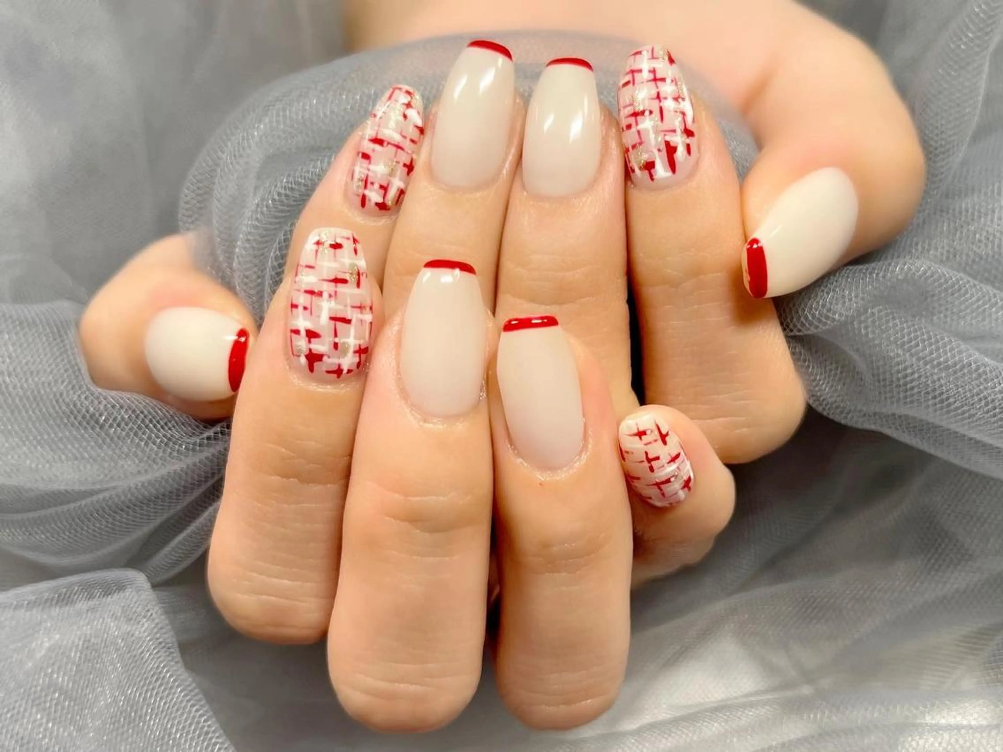 ネイル 赤色 シンプルネイル ツイードネイル ハンドネイル Nail Salon KURELLYのネイルデザイン