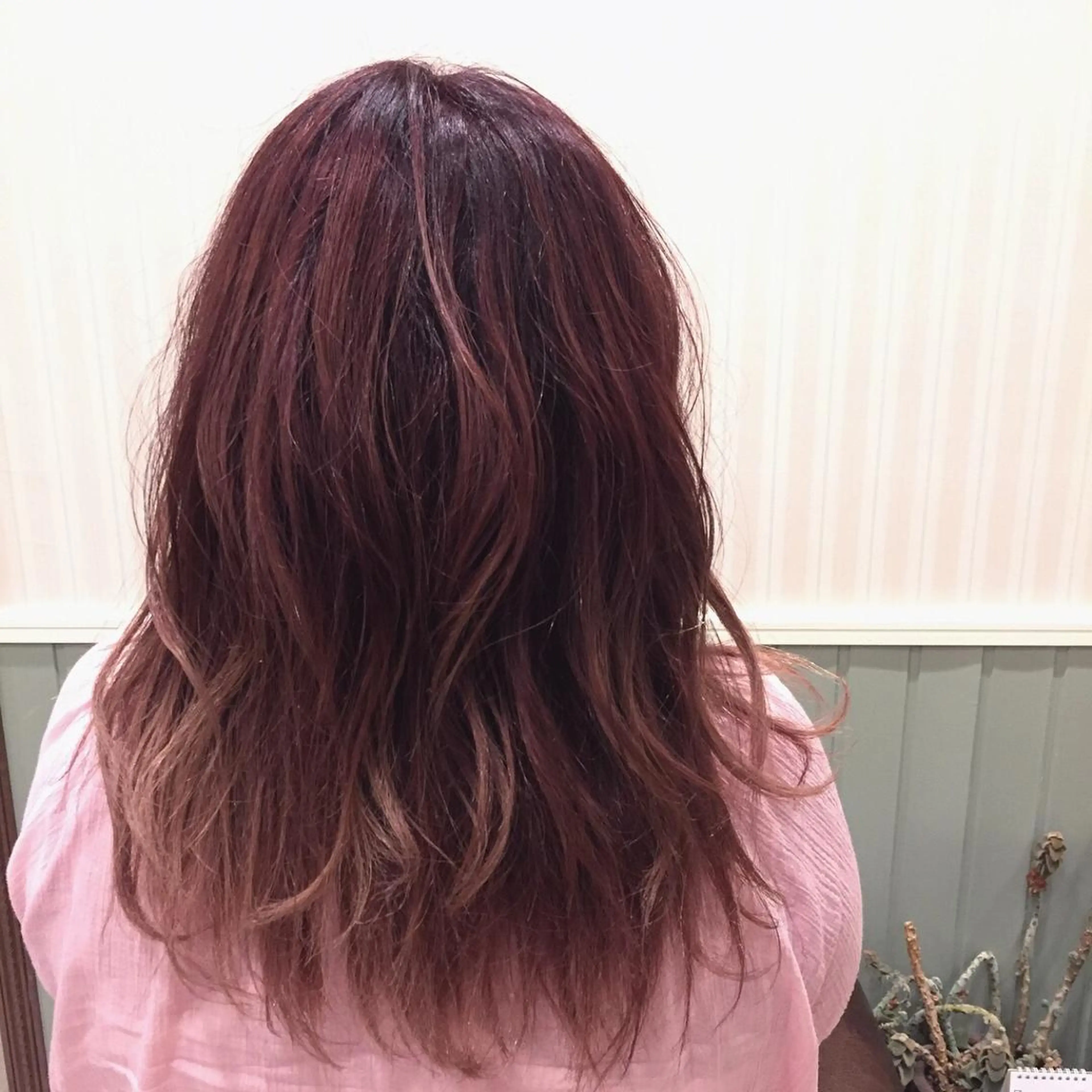 ミディアム 信原 獎人のヘアスタイル