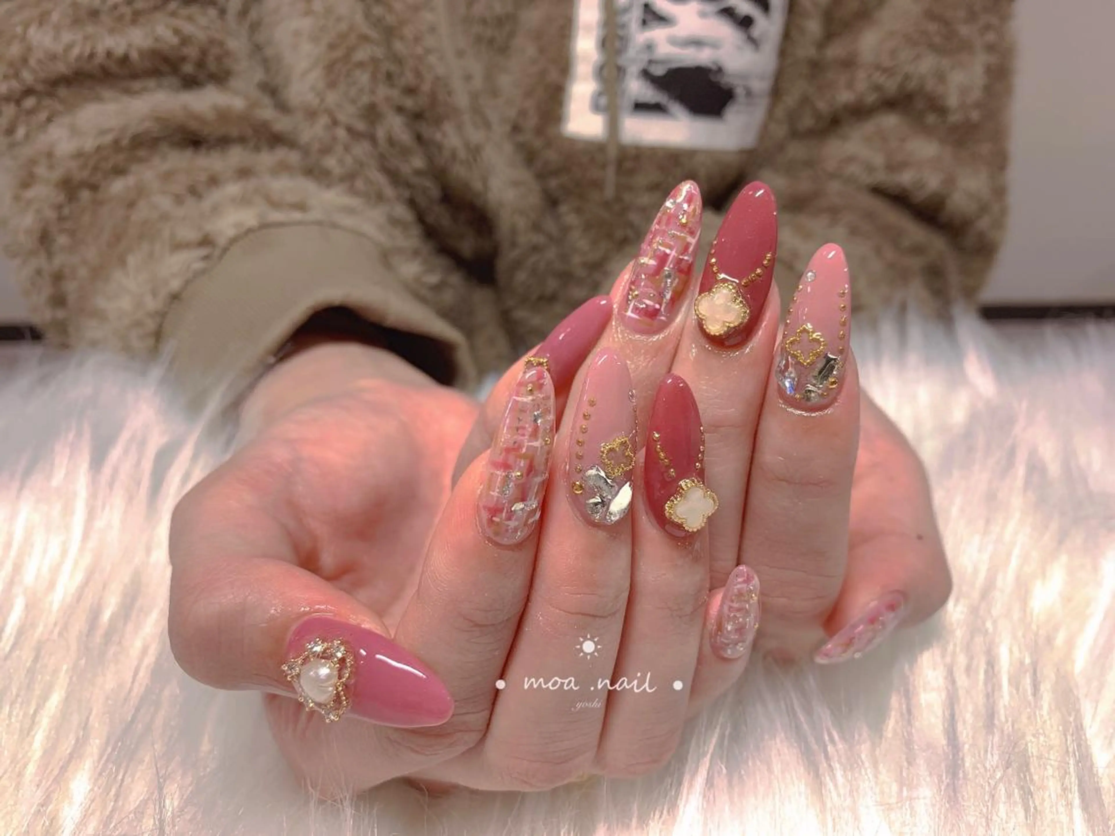 ネイル MoaNail🫶 Yoshiのネイルデザイン