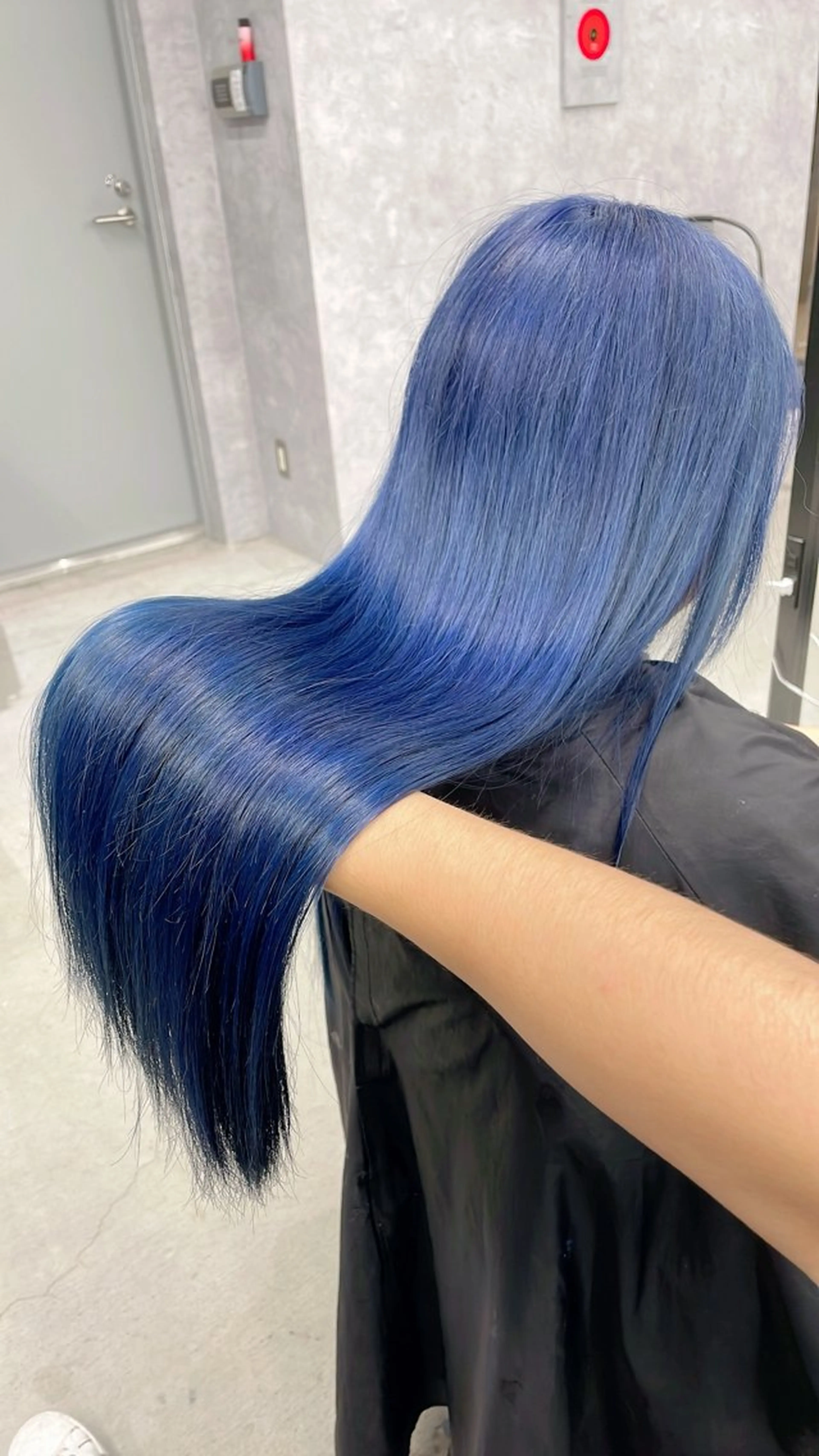 ロング カラー ブリーチ LUXBE LUCE 愁のヘアスタイル