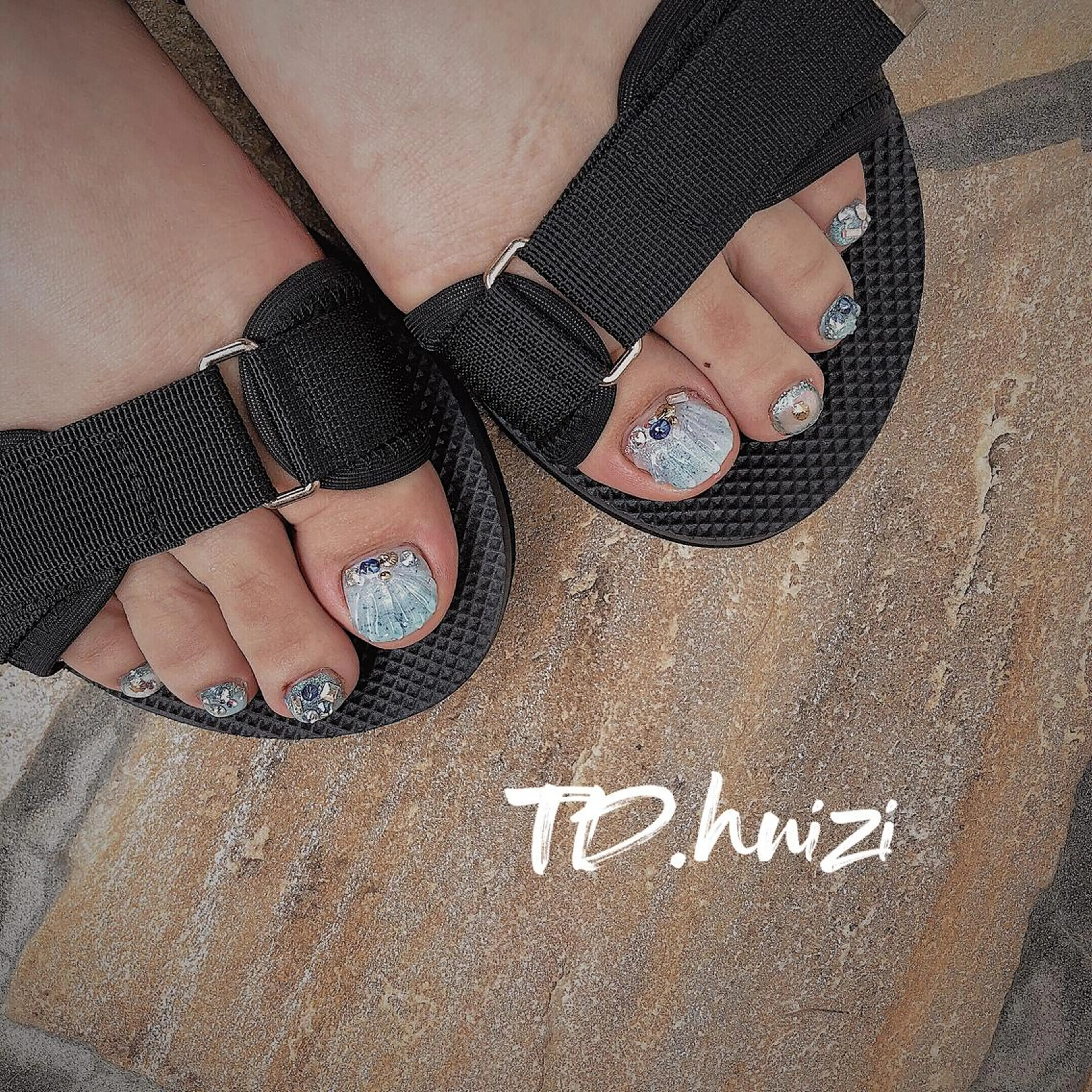 ショート めぐみのネイルサロン スタッフ練習のネイルデザイン