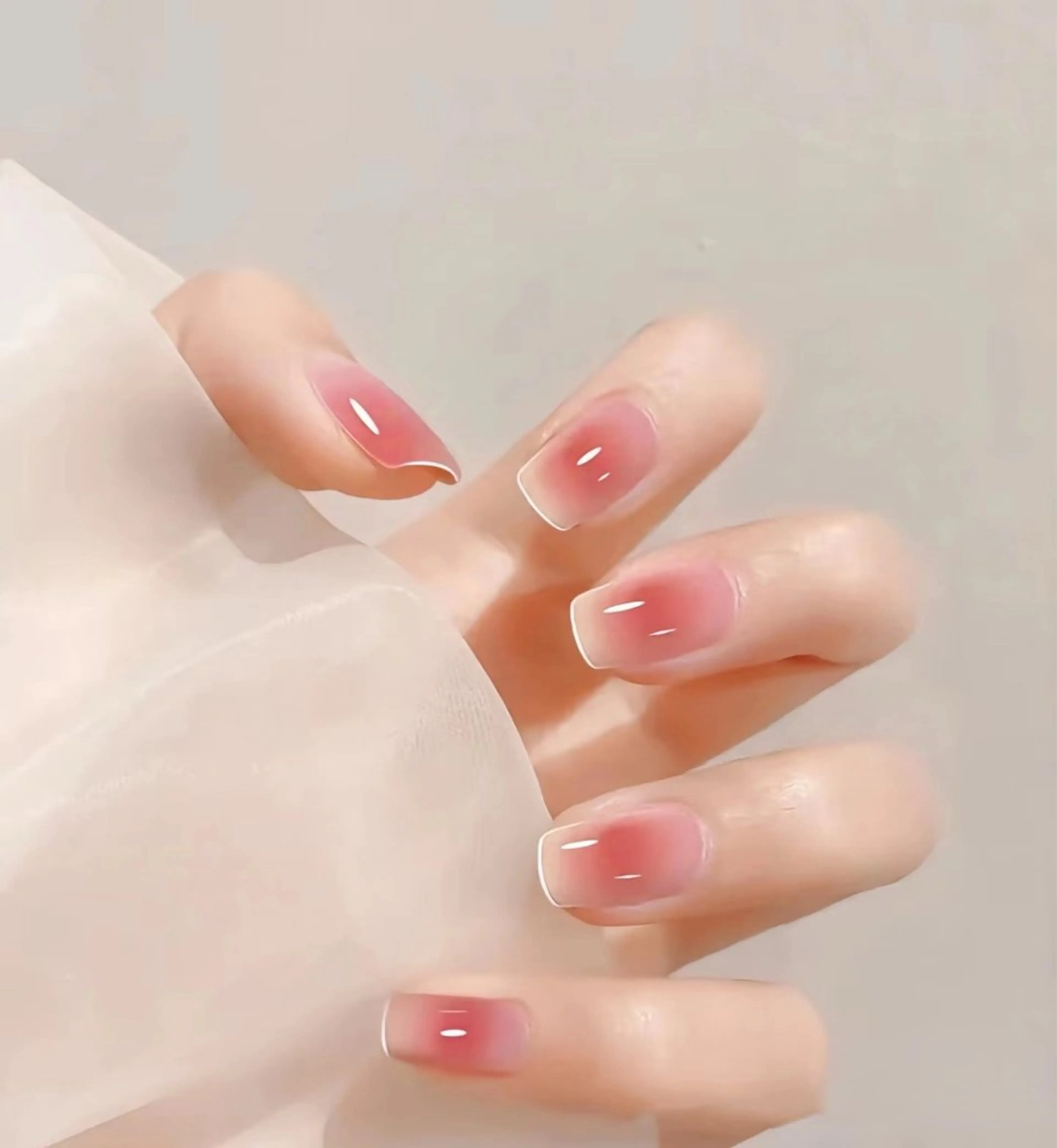 ネイル チークネイル pink ladyサロン所属・べ にのネイルデザイン