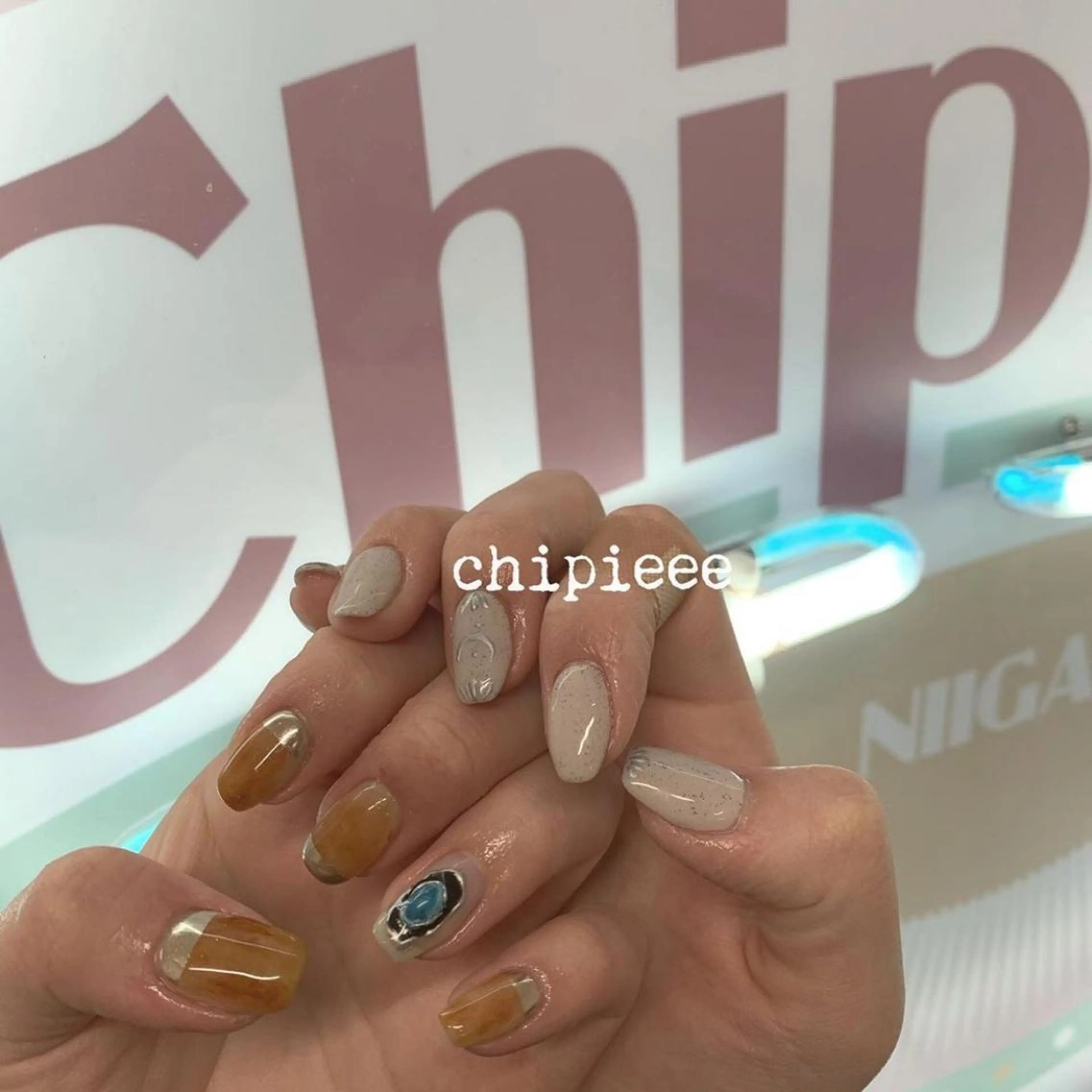 ネイル charme所属・. SHIORIのネイルデザイン