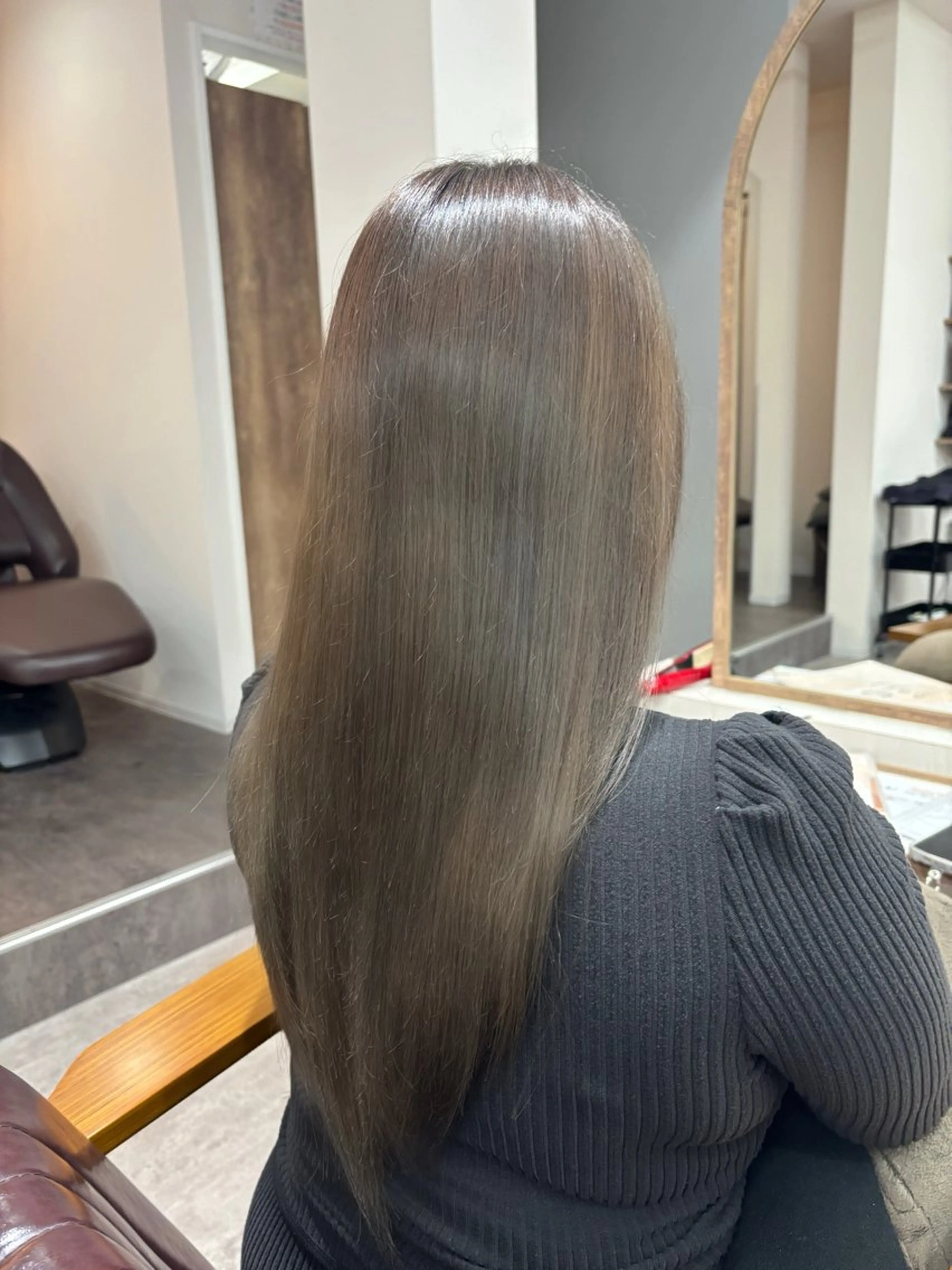 ロング カラー アッシュ アッシュブラウン ブラウンカラー 高橋 心のヘアスタイル